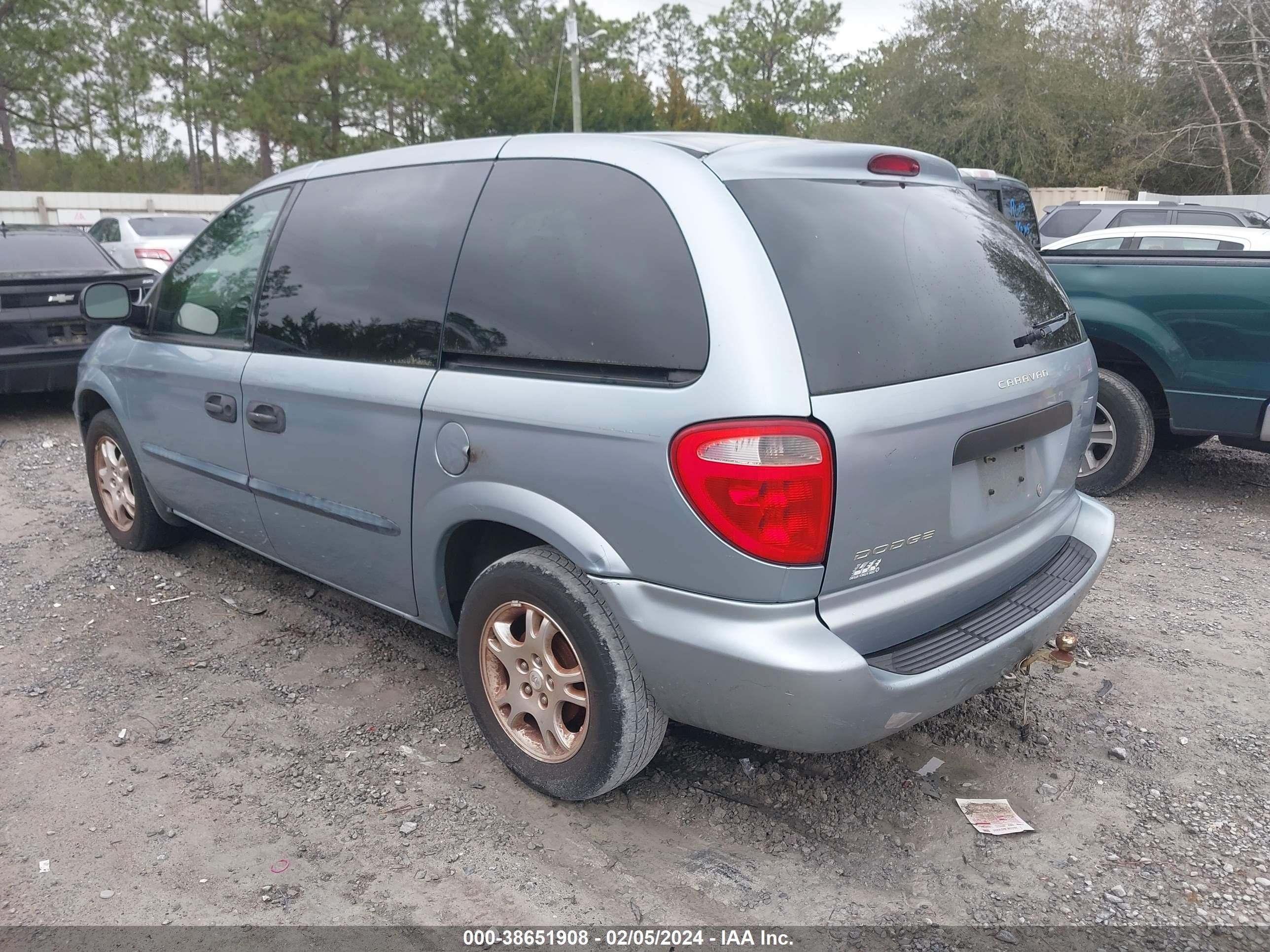 Photo 2 VIN: 1D4GP25373B219509 - DODGE CARAVAN 