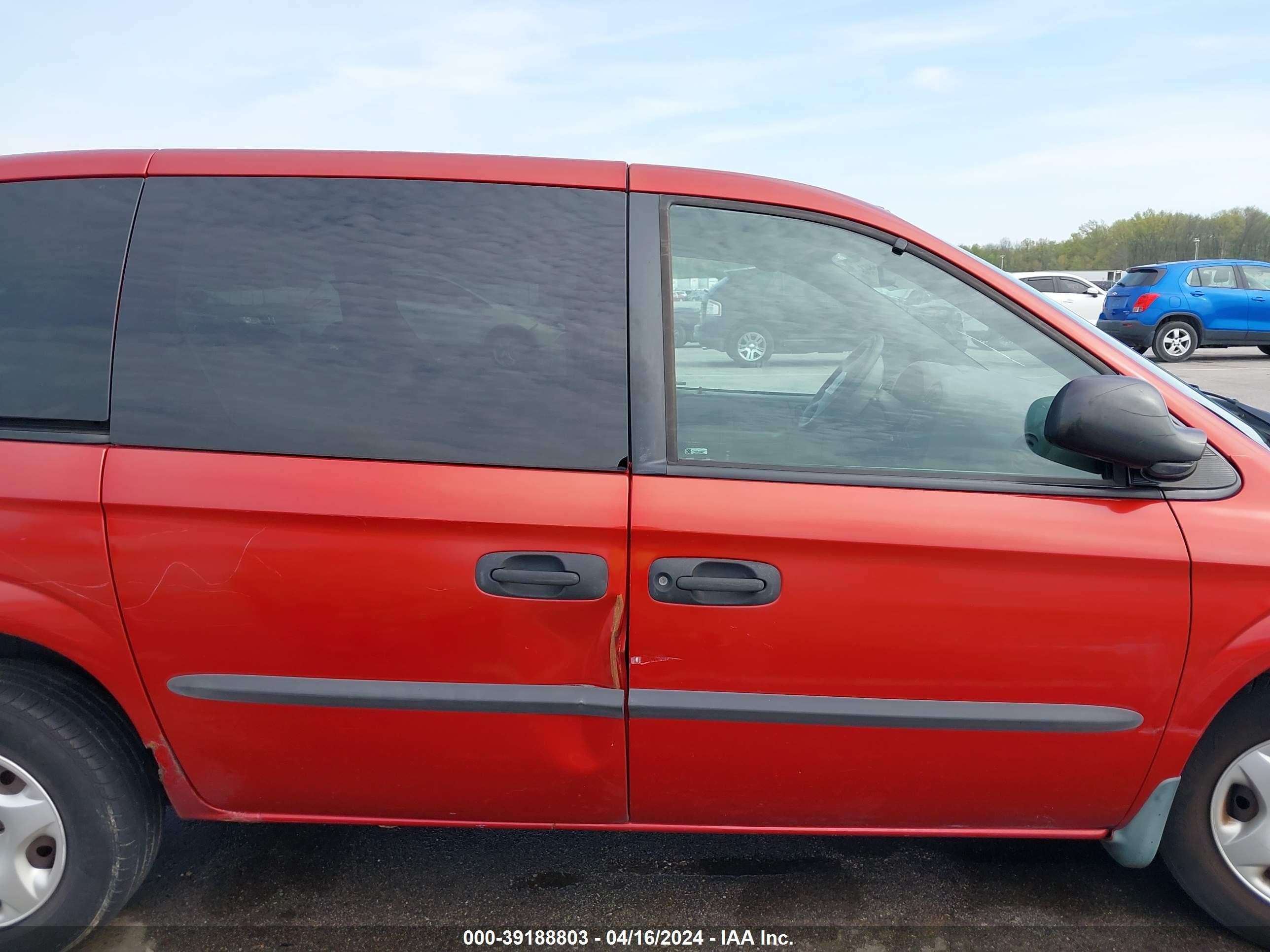 Photo 13 VIN: 1D4GP25383B123128 - DODGE CARAVAN 