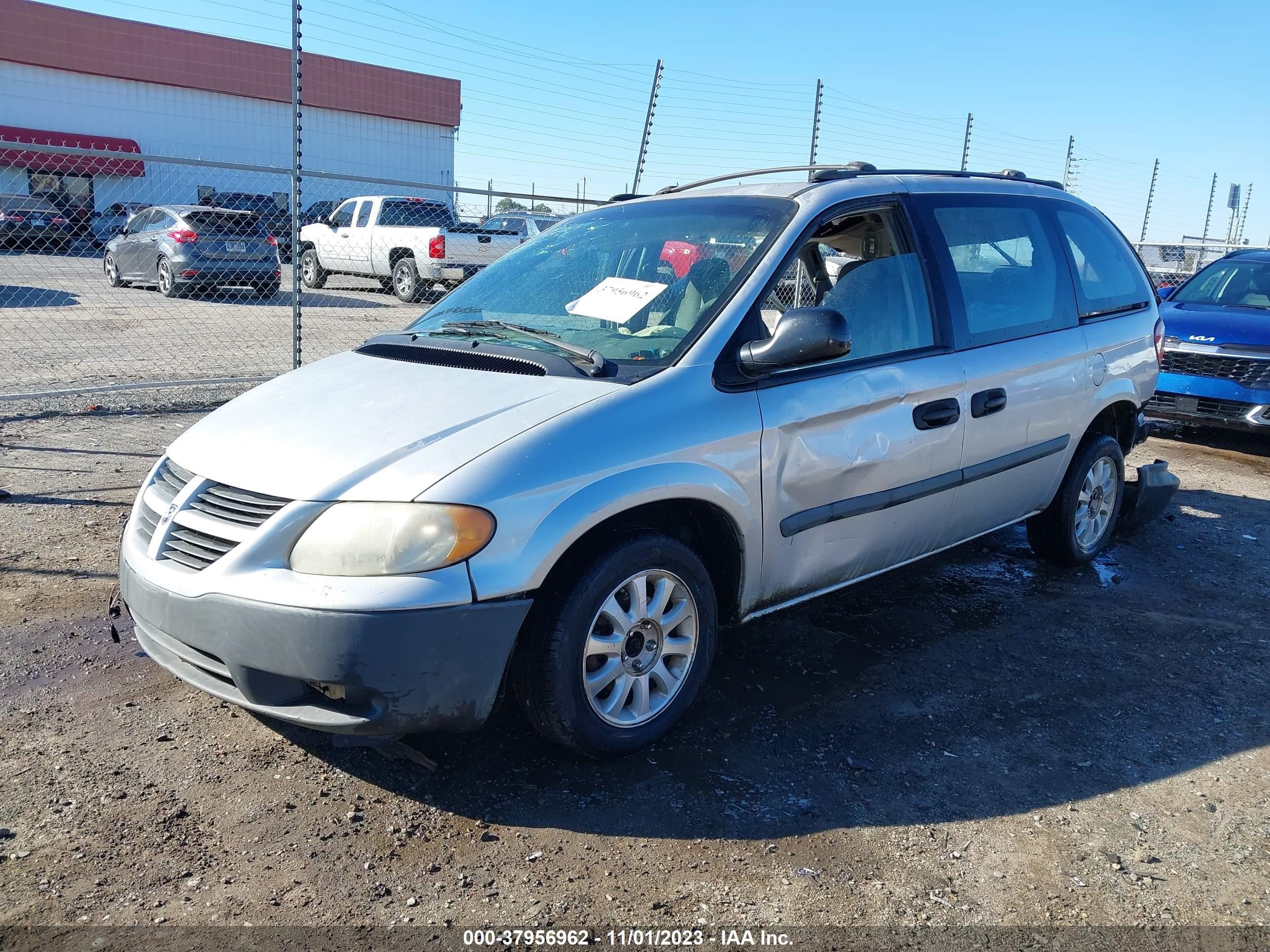 Photo 1 VIN: 1D4GP25B35B159190 - DODGE CARAVAN 