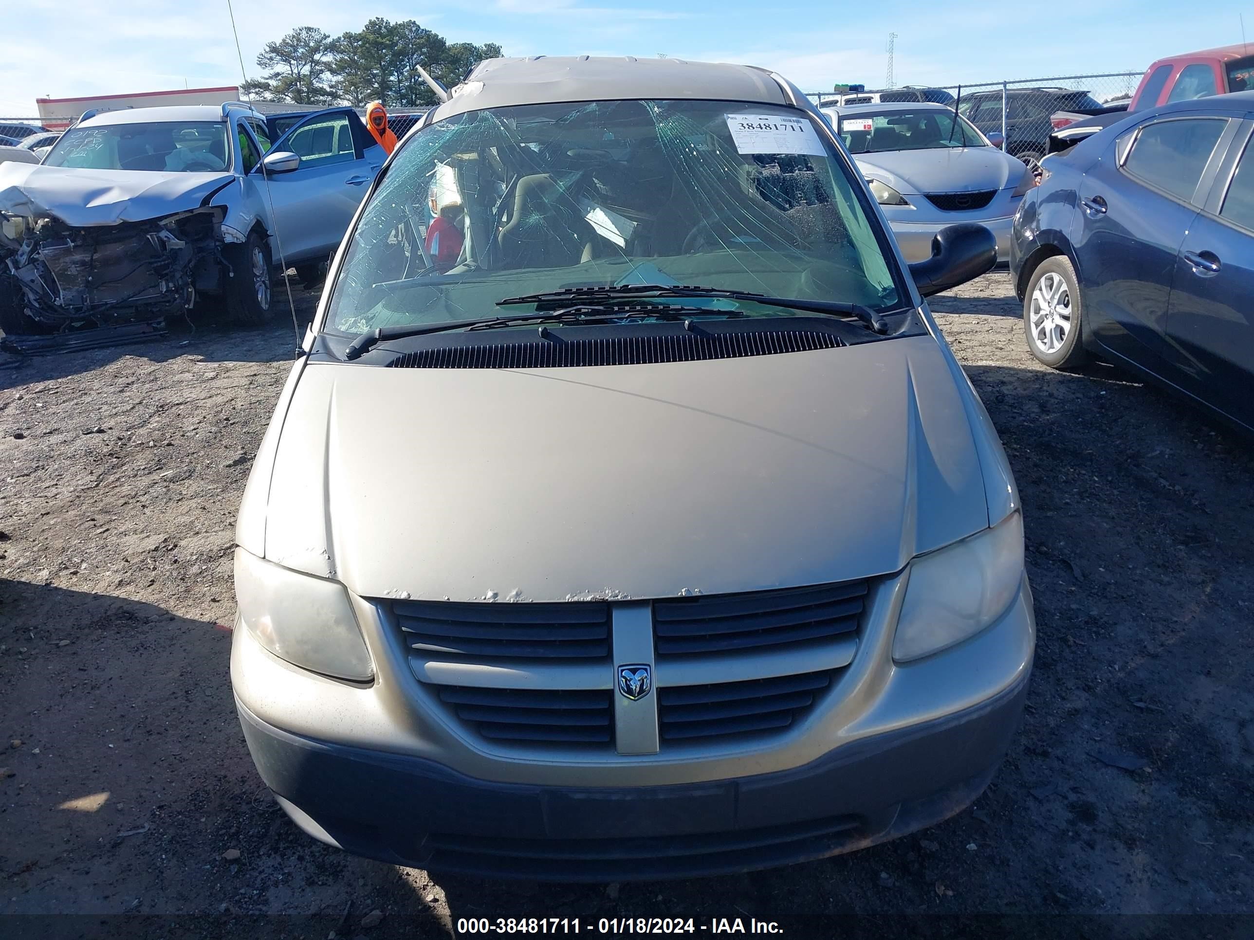 Photo 11 VIN: 1D4GP25E25B326861 - DODGE CARAVAN 