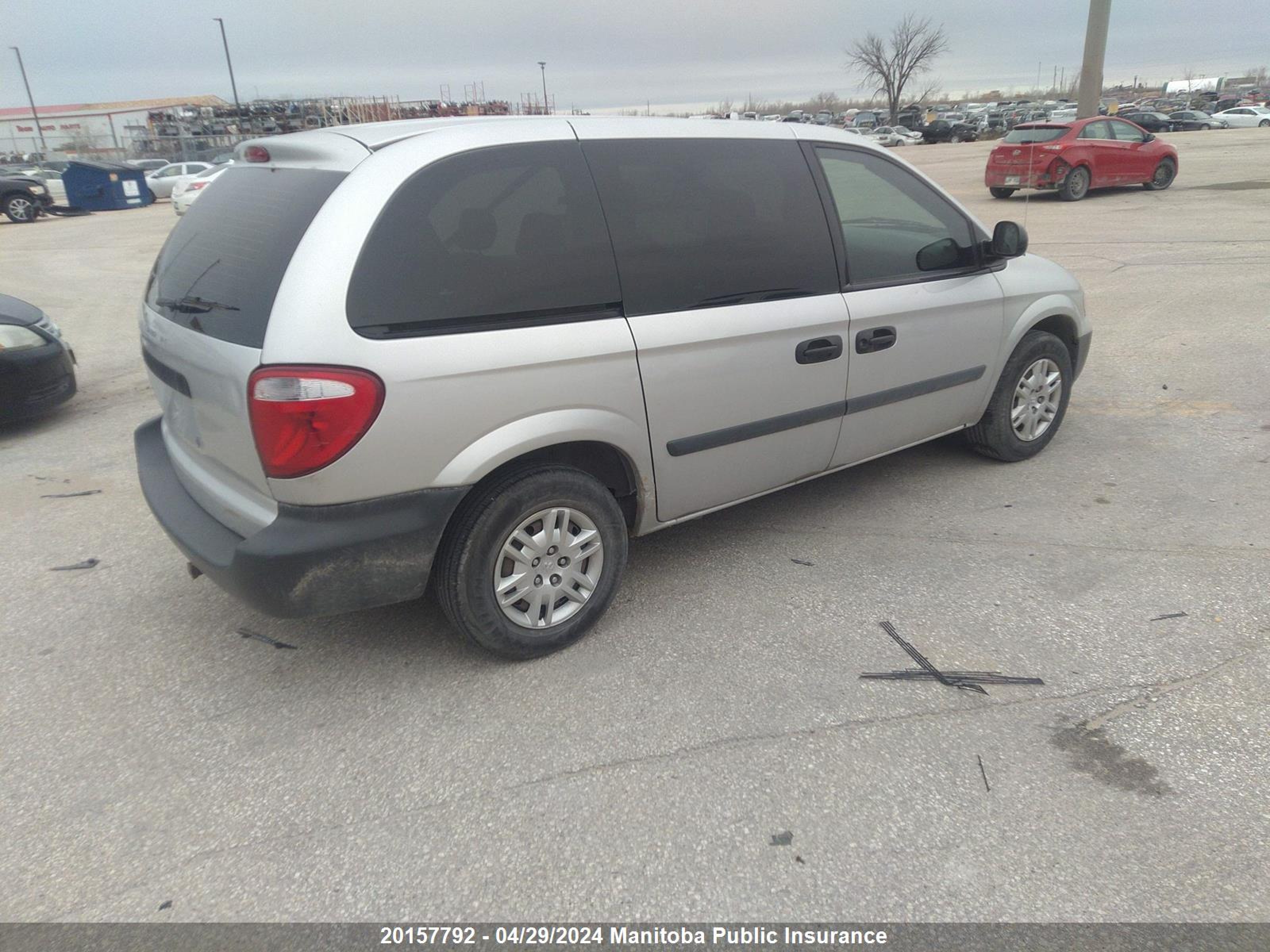 Photo 3 VIN: 1D4GP25E37B141012 - DODGE CARAVAN 