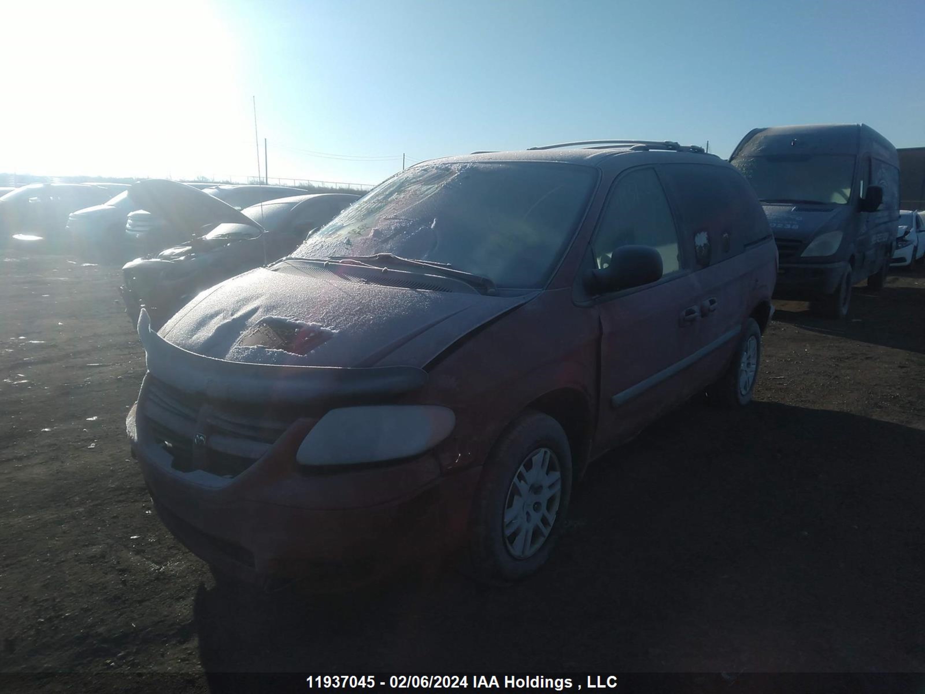 Photo 1 VIN: 1D4GP25R27B124124 - DODGE CARAVAN 