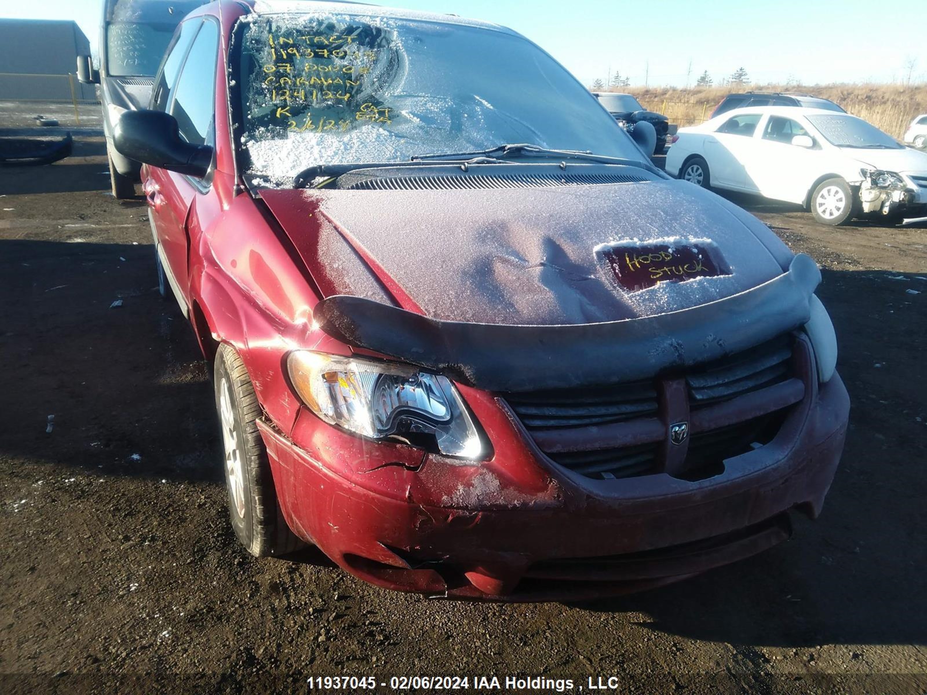 Photo 5 VIN: 1D4GP25R27B124124 - DODGE CARAVAN 