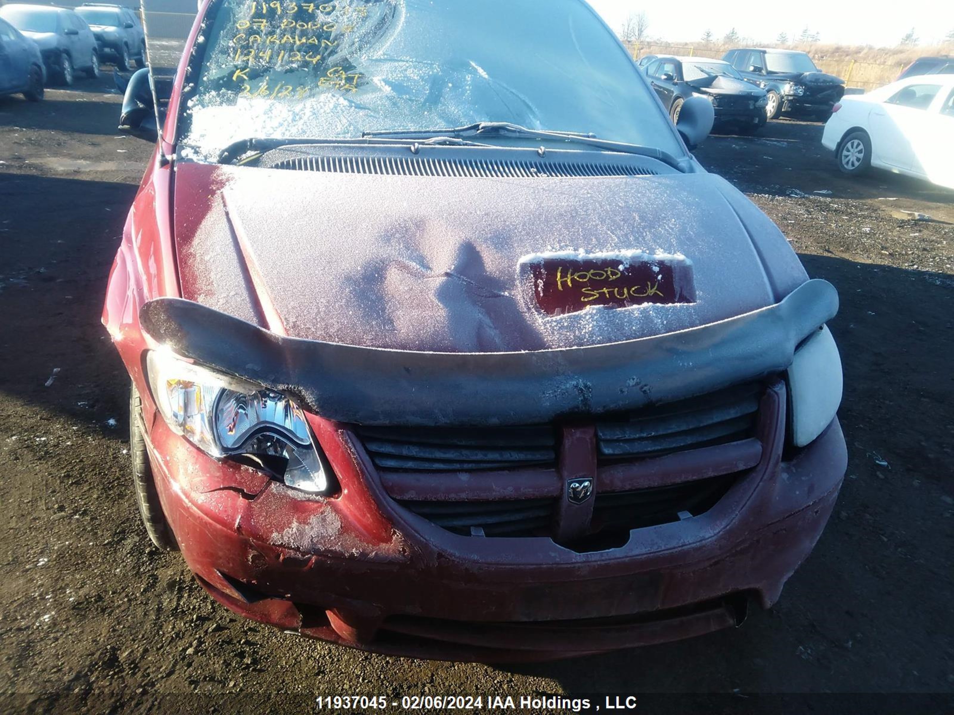 Photo 9 VIN: 1D4GP25R27B124124 - DODGE CARAVAN 