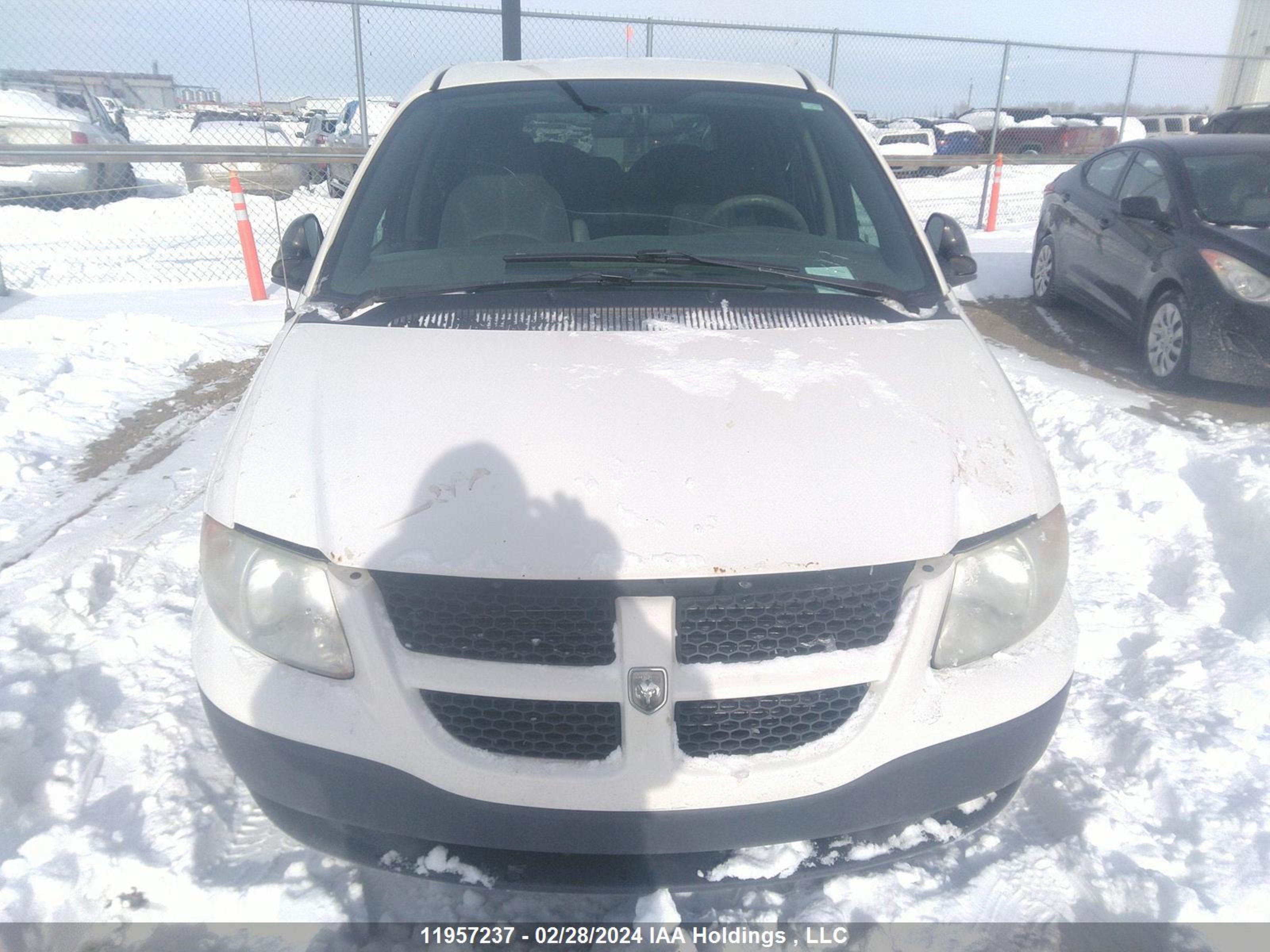 Photo 11 VIN: 1D4GP25R33B158731 - DODGE CARAVAN 