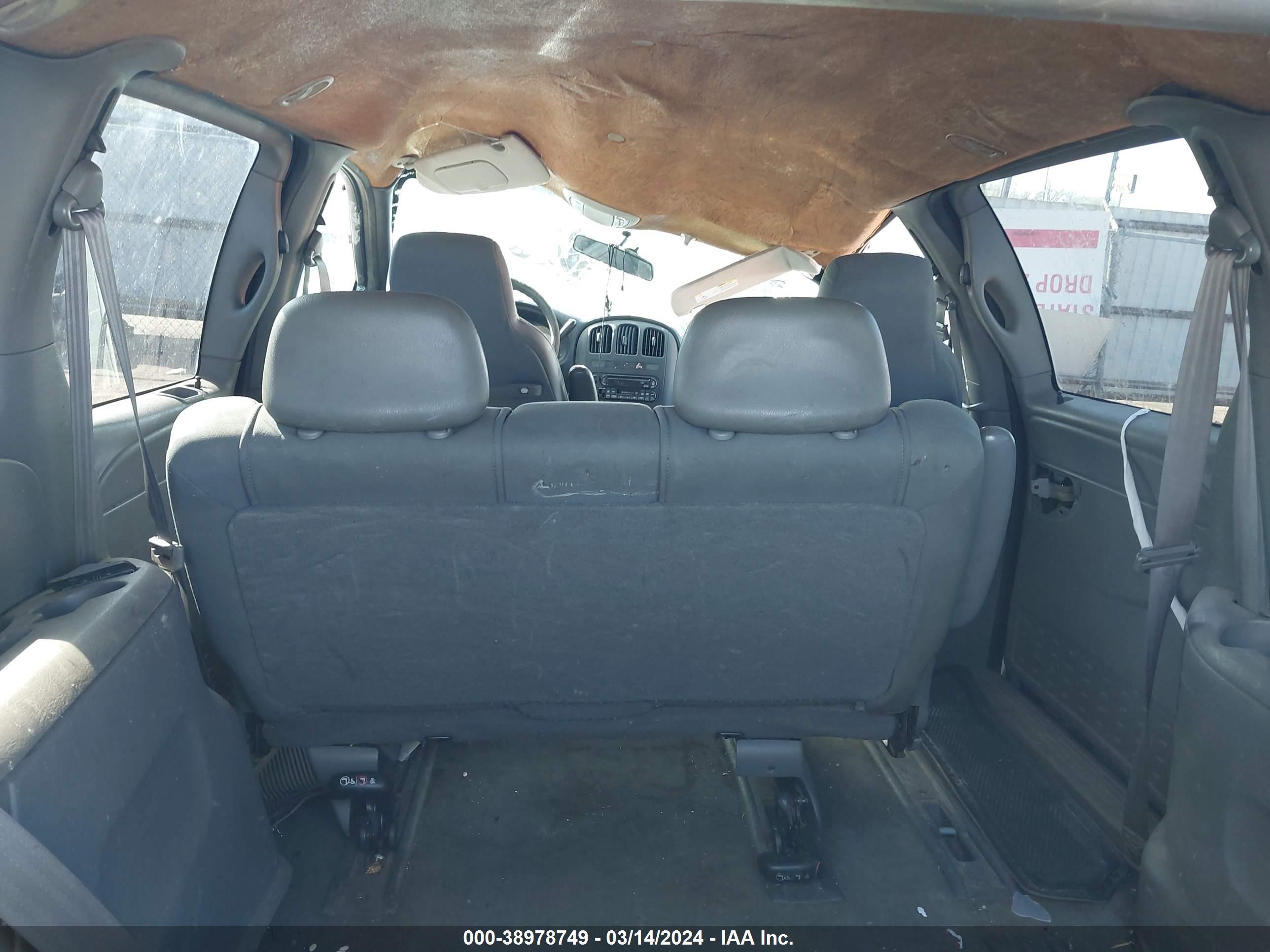 Photo 7 VIN: 1D4GP25R45B164475 - DODGE CARAVAN 