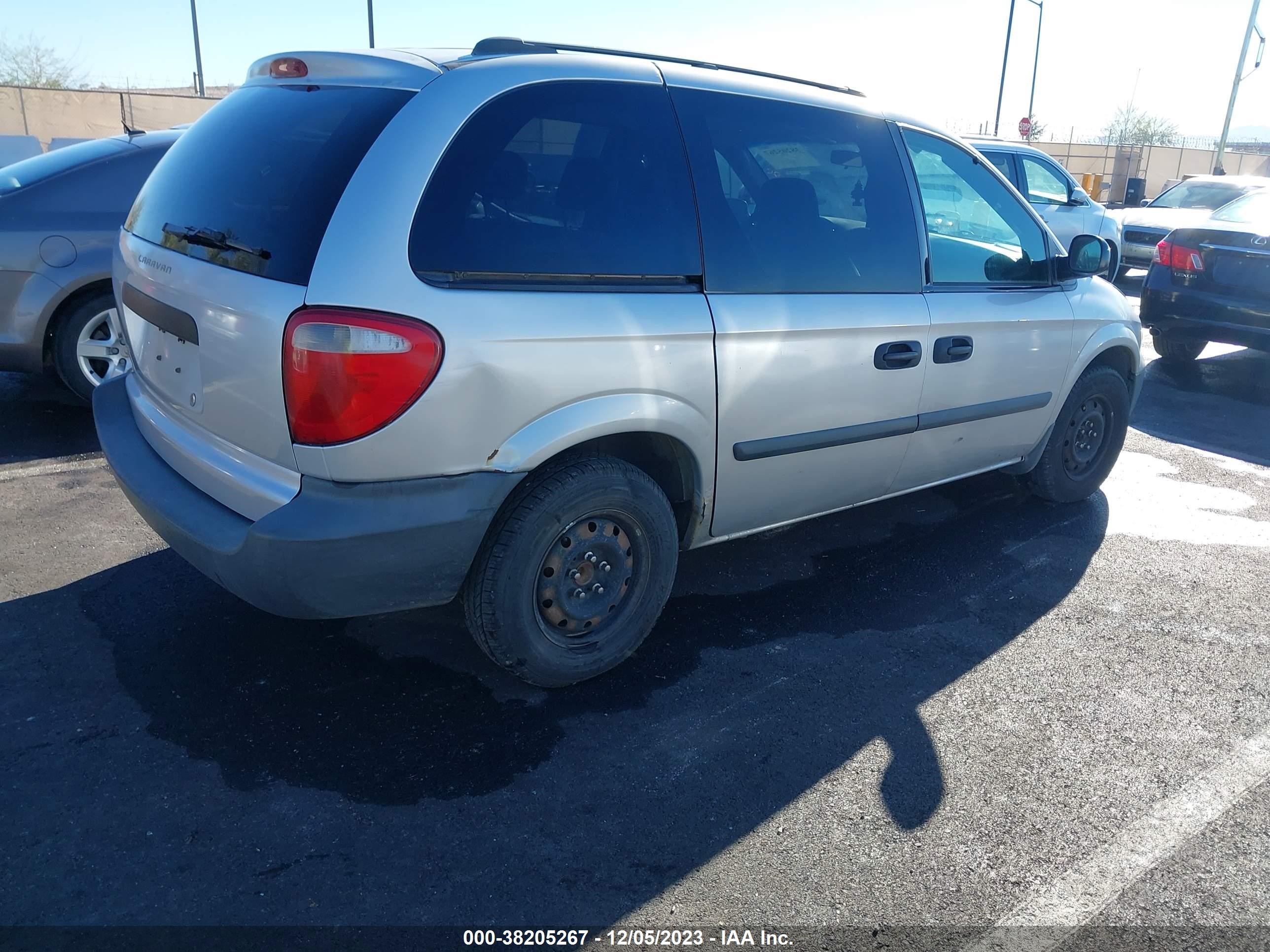 Photo 3 VIN: 1D4GP25R55B167935 - DODGE CARAVAN 