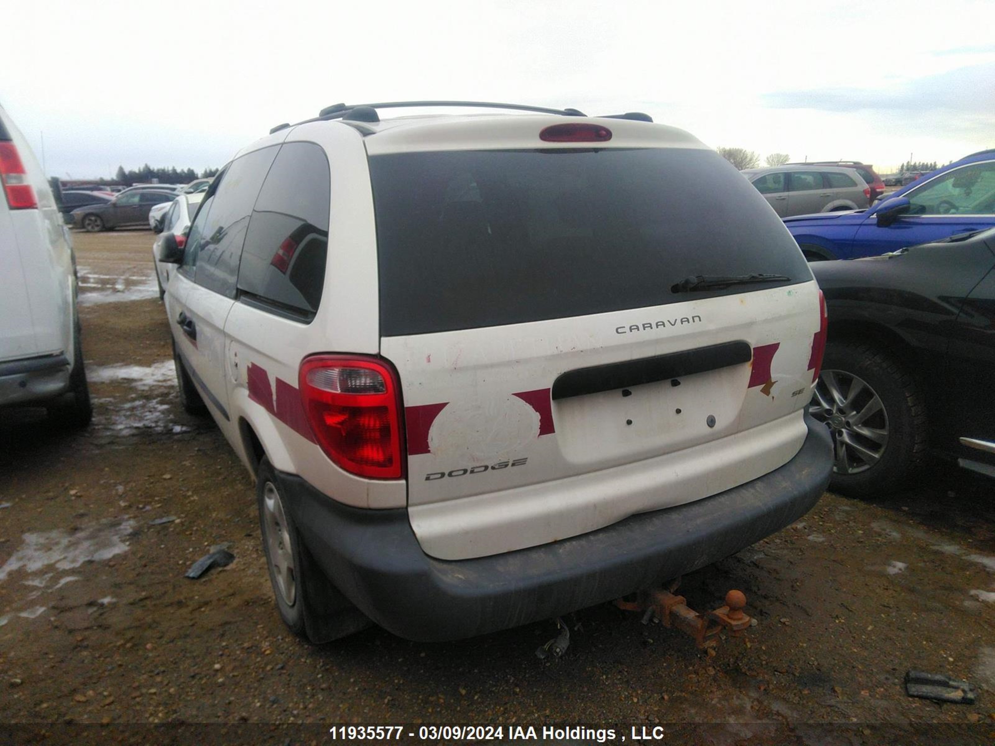 Photo 2 VIN: 1D4GP25R73B130432 - DODGE CARAVAN 