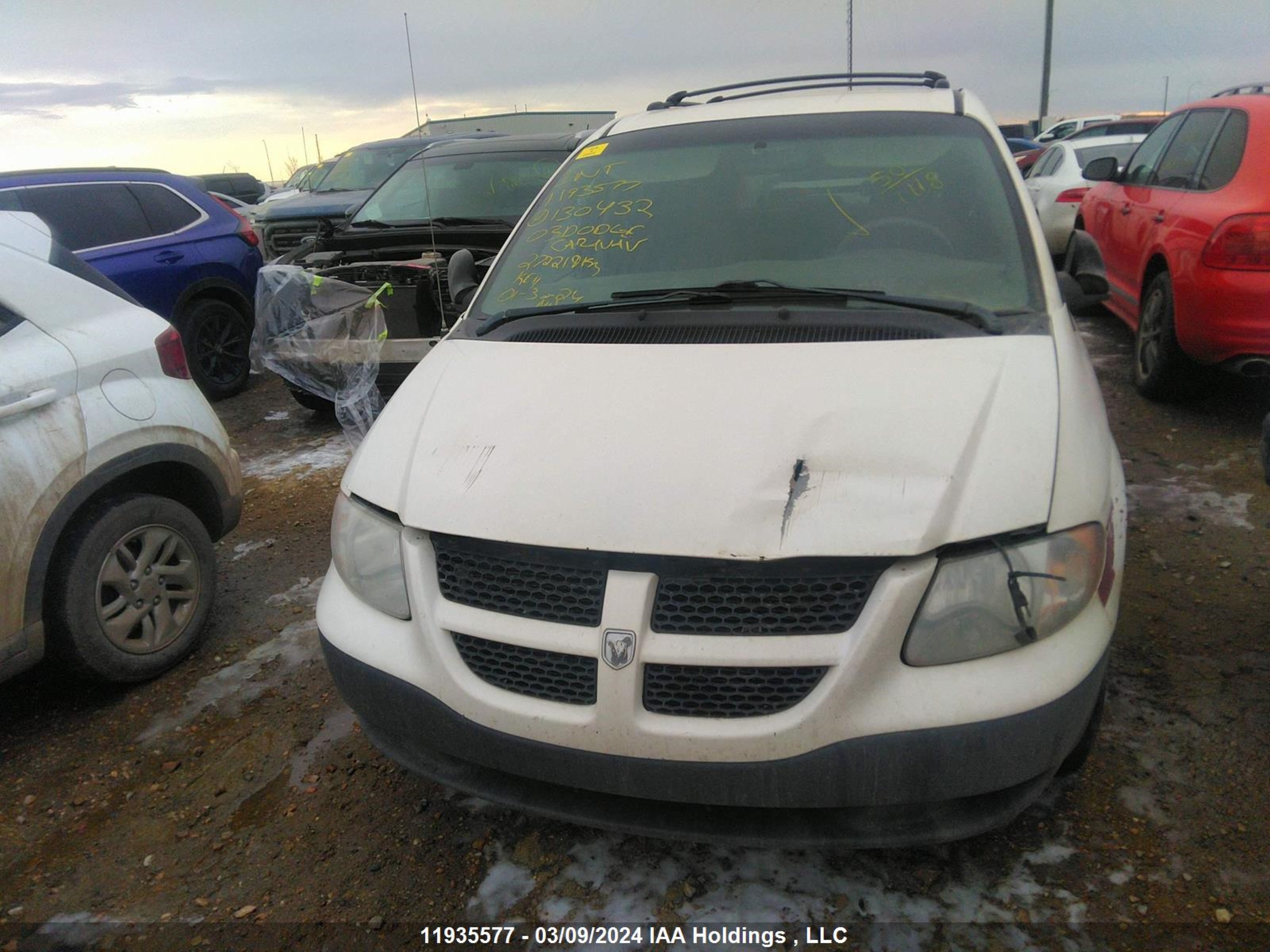 Photo 5 VIN: 1D4GP25R73B130432 - DODGE CARAVAN 