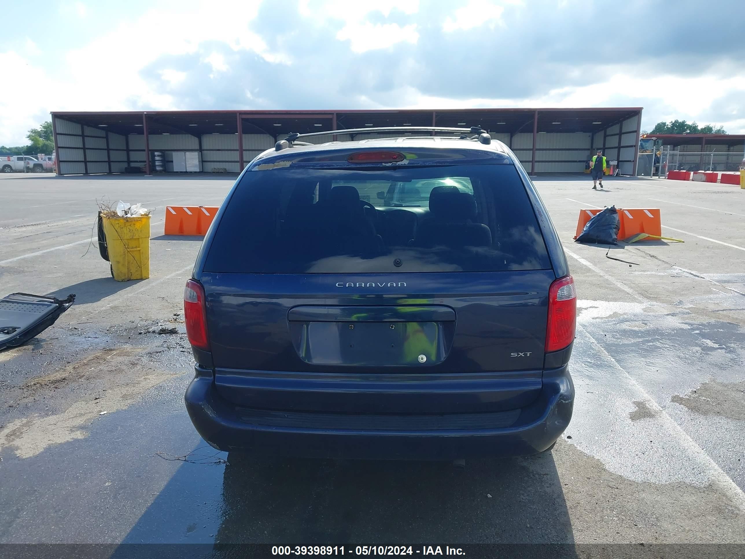 Photo 16 VIN: 1D4GP45R55B217020 - DODGE CARAVAN 