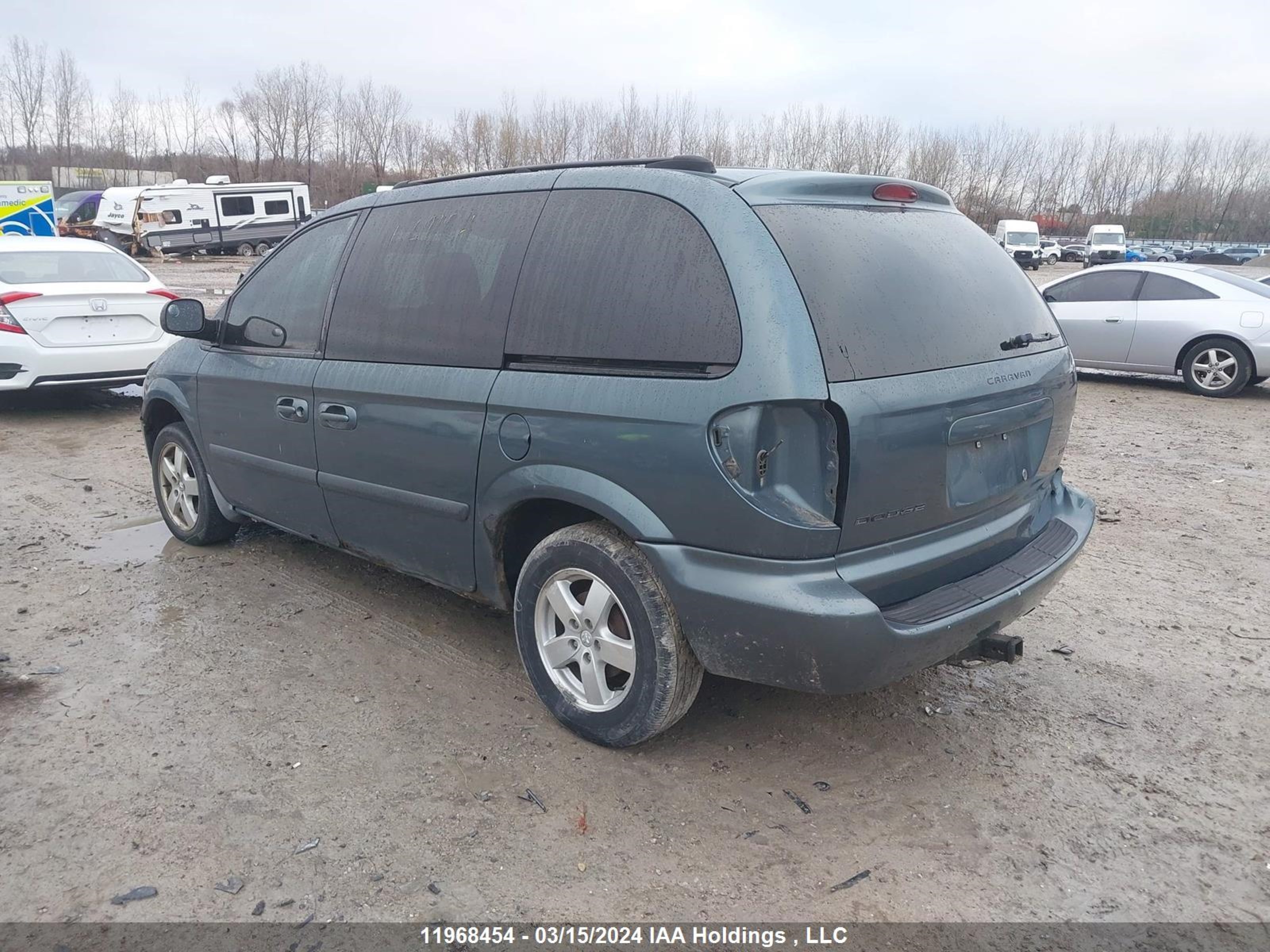 Photo 2 VIN: 1D4GP45R76B520396 - DODGE CARAVAN 