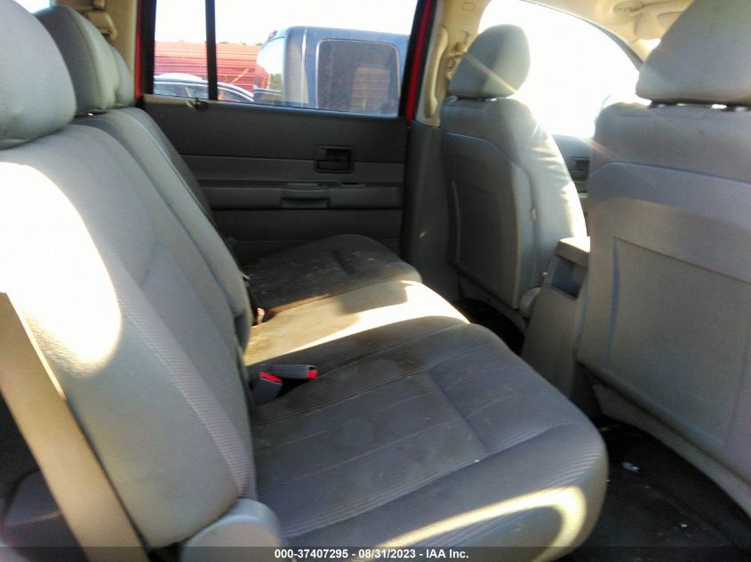 Photo 7 VIN: 1D4HB38N14F231395 - DODGE DURANGO 