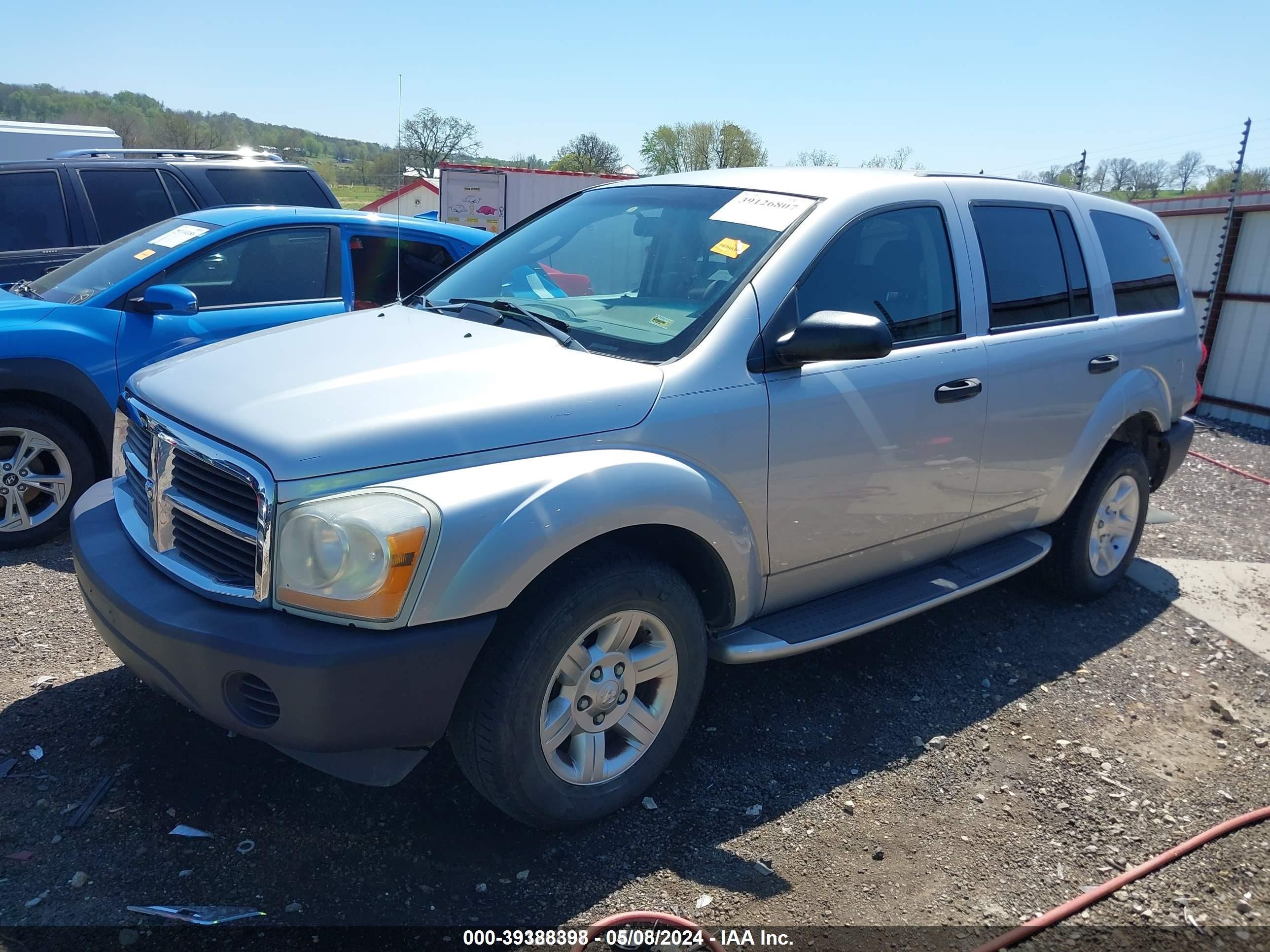 Photo 2 VIN: 1D4HB38N54F117559 - DODGE DURANGO 