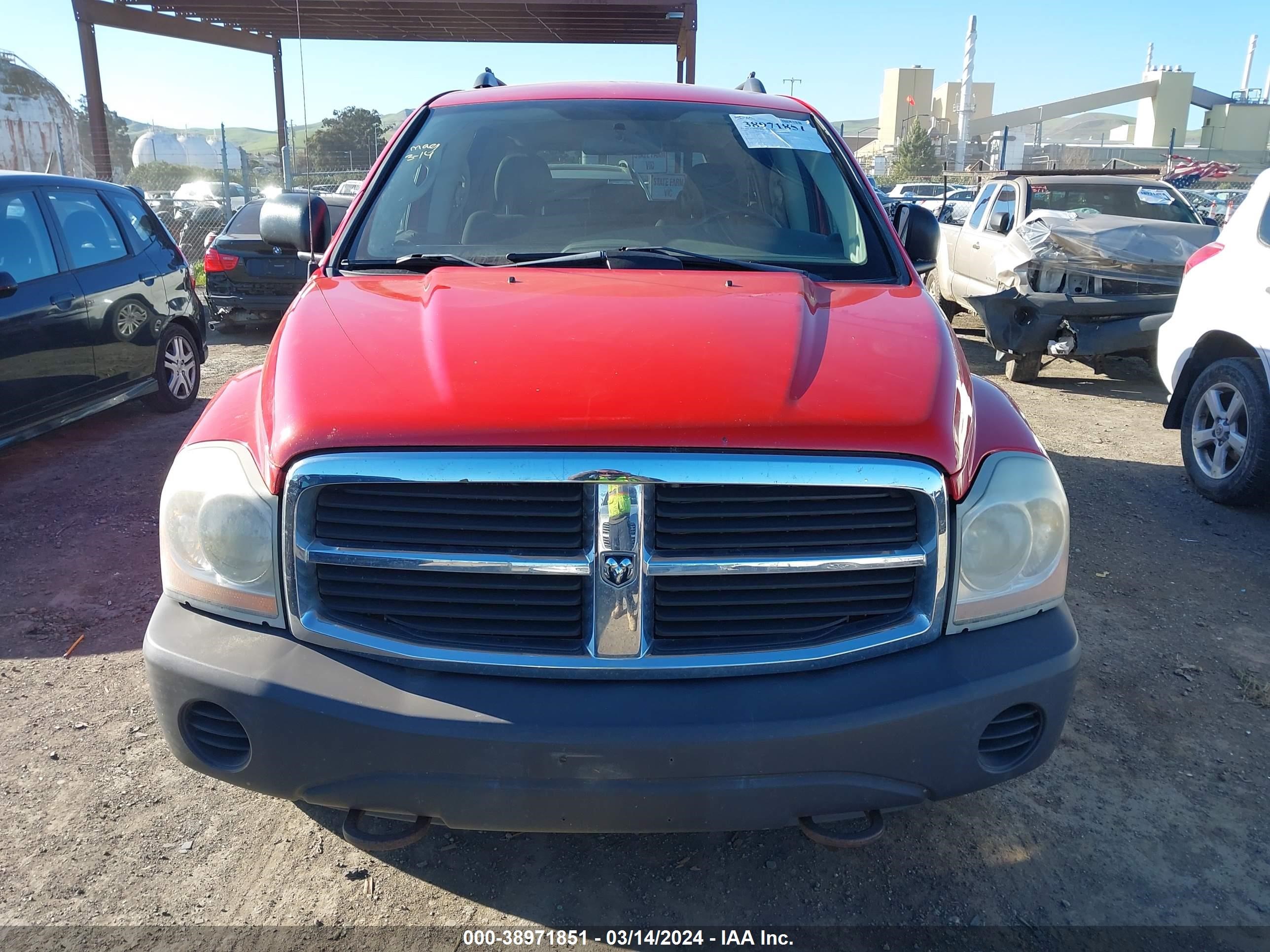 Photo 11 VIN: 1D4HB38N84F115286 - DODGE DURANGO 