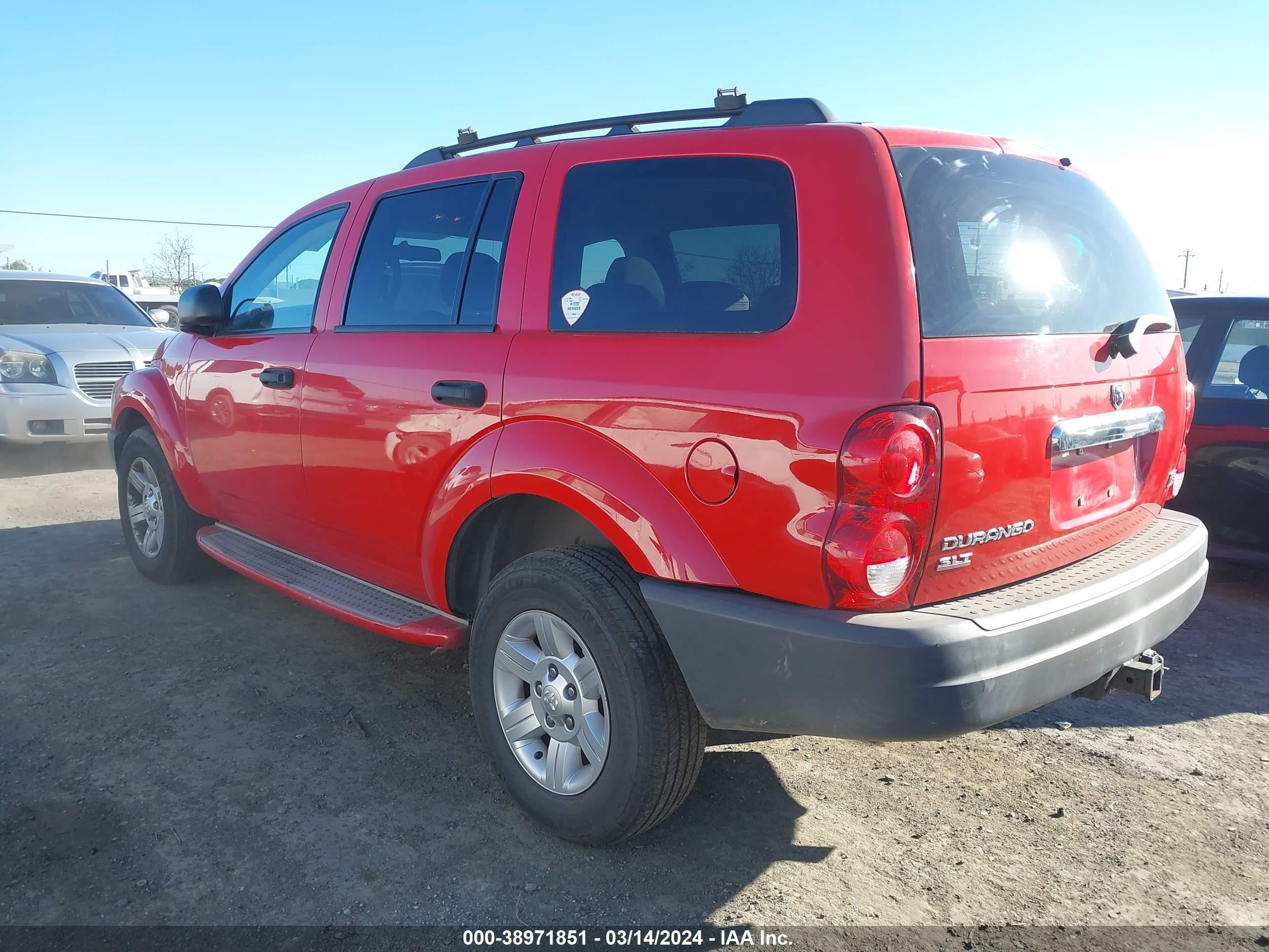 Photo 2 VIN: 1D4HB38N84F115286 - DODGE DURANGO 