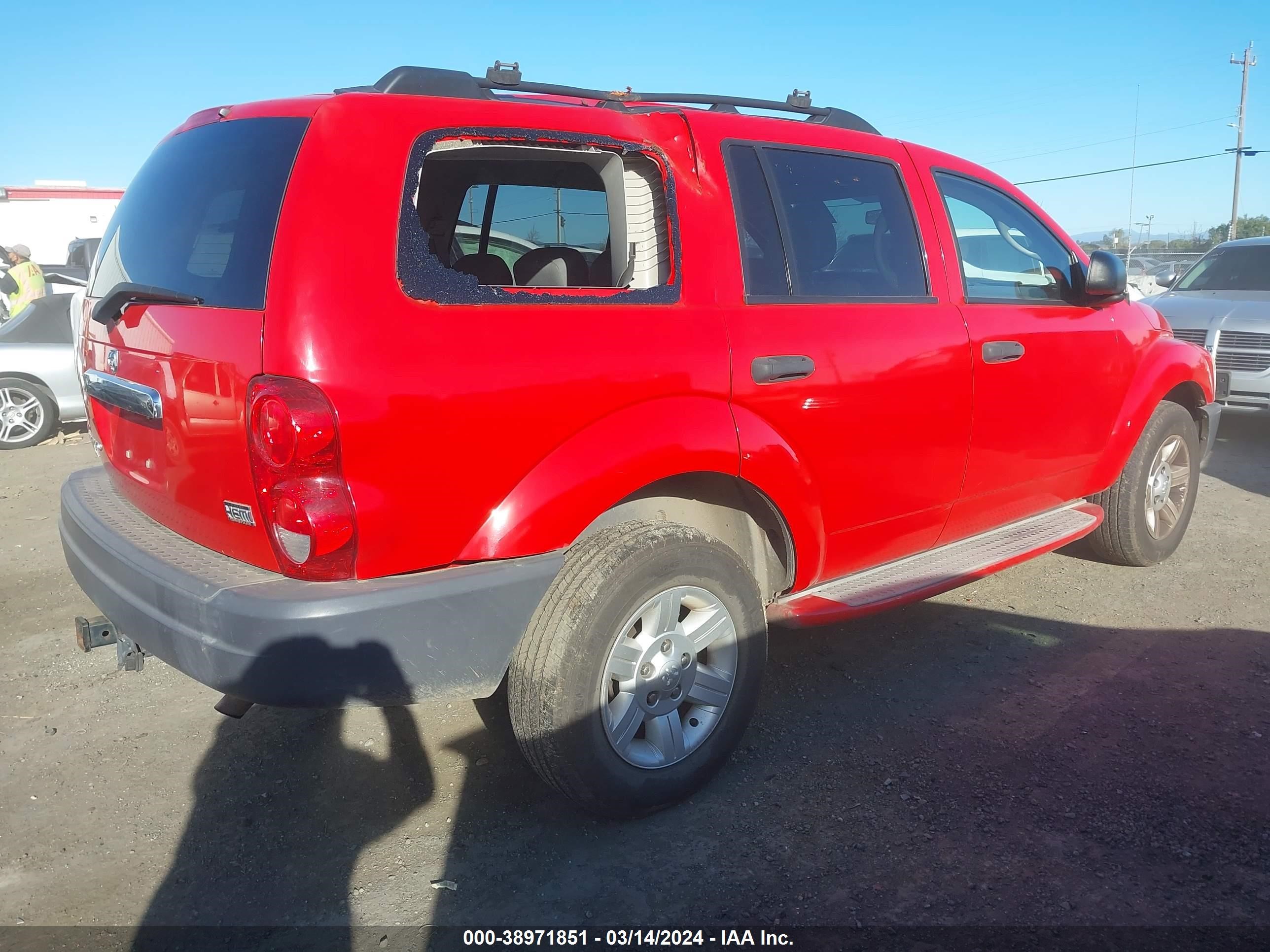 Photo 3 VIN: 1D4HB38N84F115286 - DODGE DURANGO 