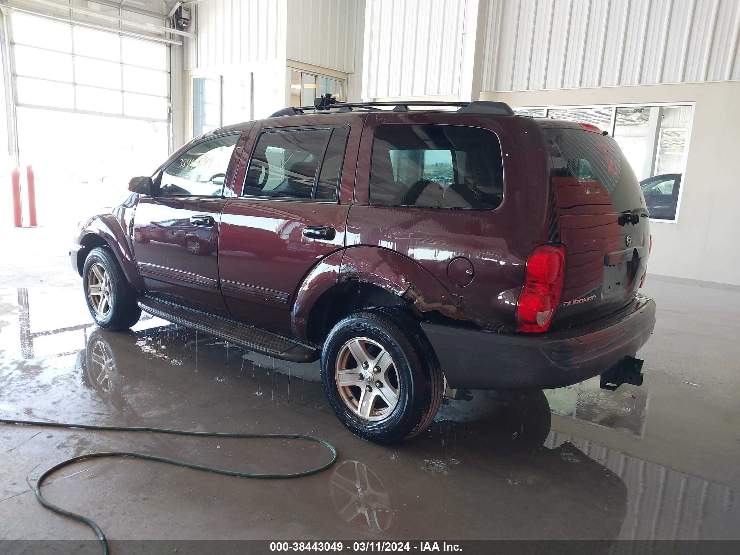 Photo 2 VIN: 1D4HB38N84F232348 - DODGE DURANGO 