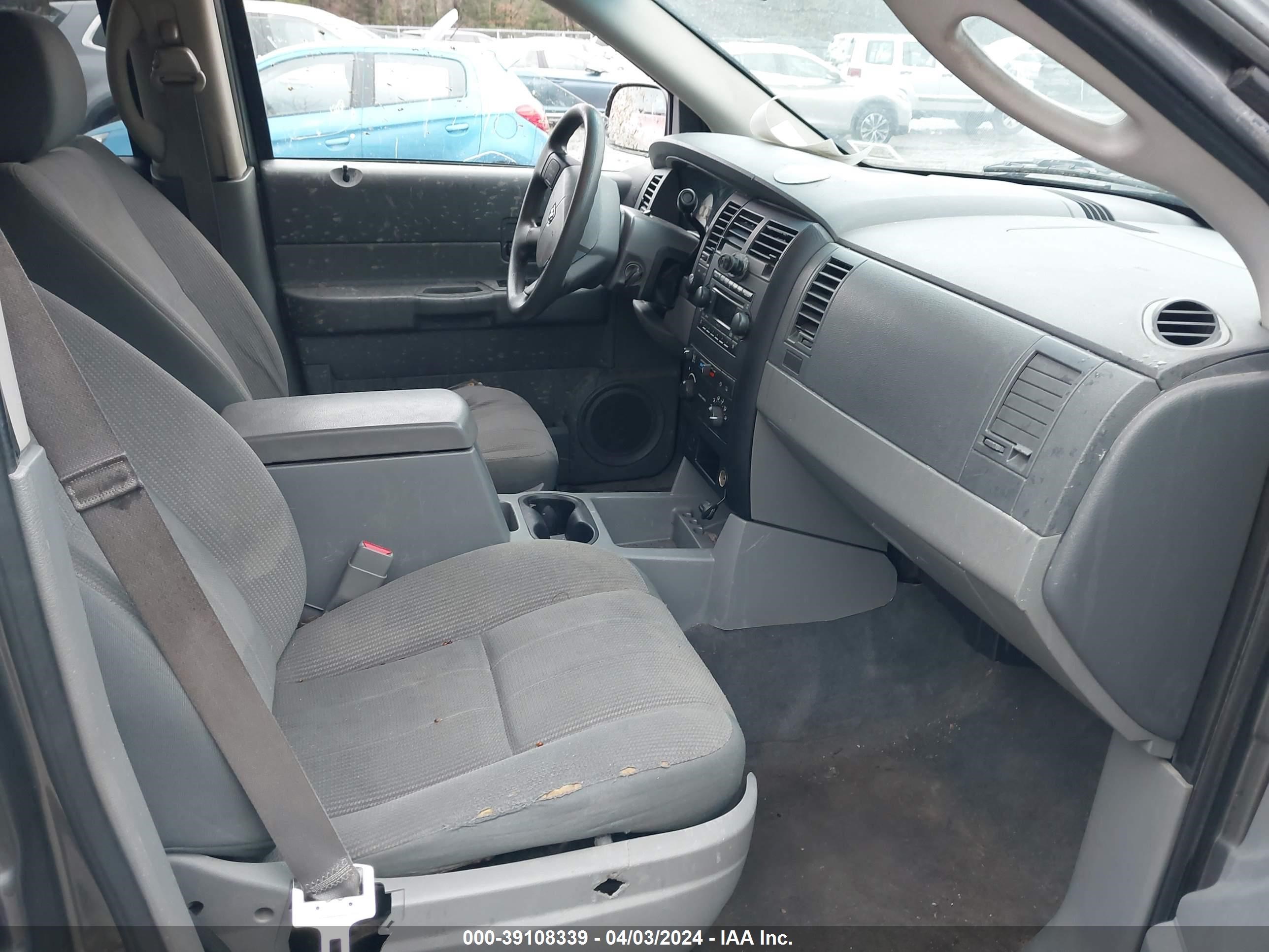 Photo 4 VIN: 1D4HB38NX6F141584 - DODGE DURANGO 