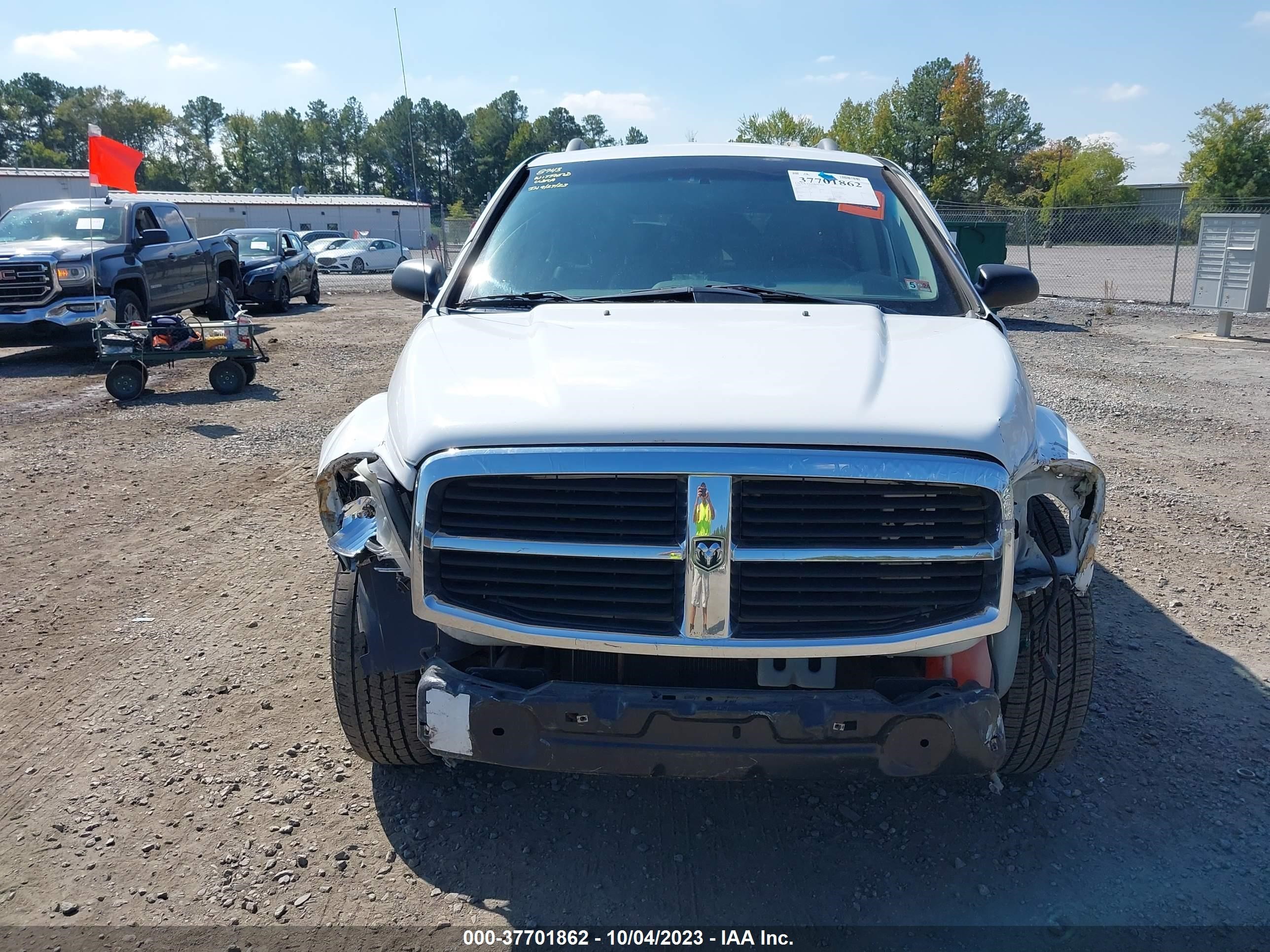 Photo 11 VIN: 1D4HB48N26F190820 - DODGE DURANGO 