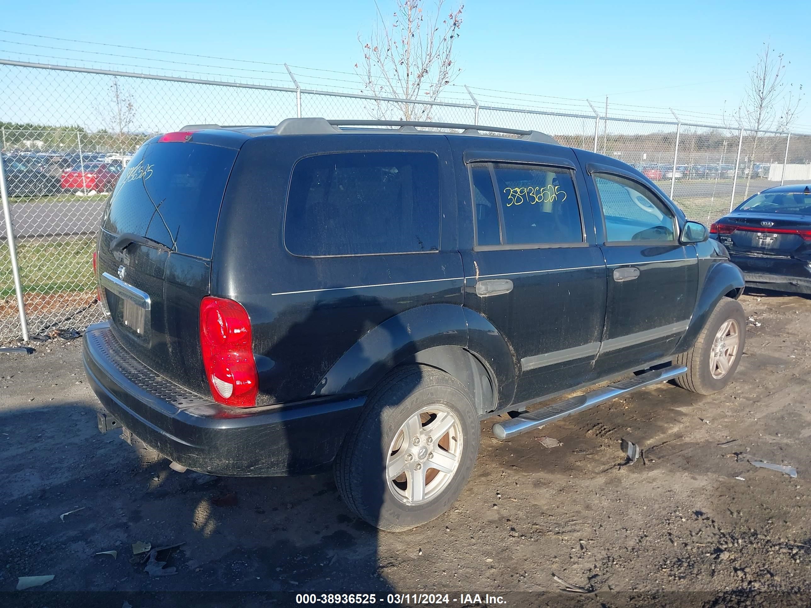 Photo 3 VIN: 1D4HB48N56F102939 - DODGE DURANGO 