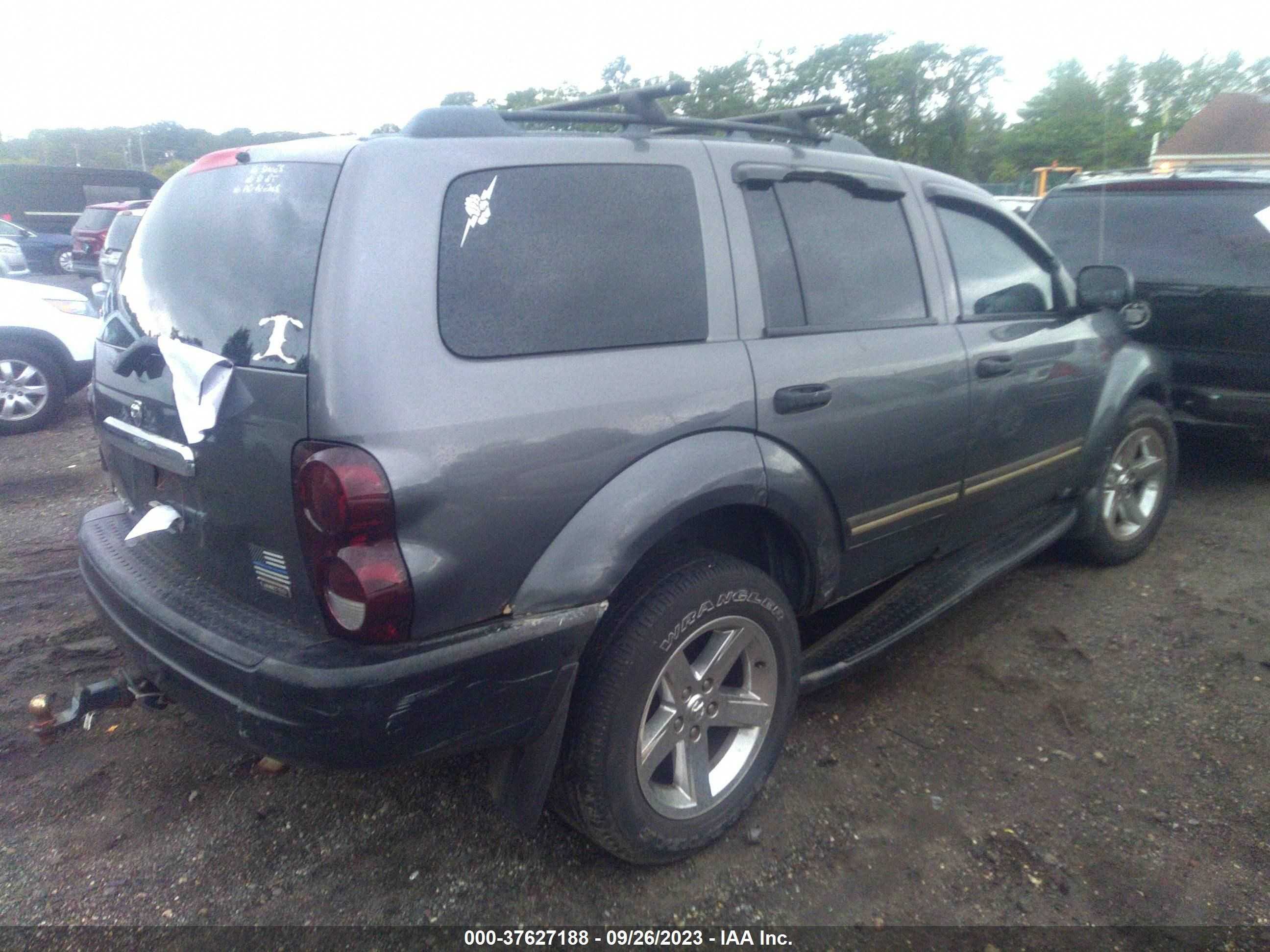 Photo 3 VIN: 1D4HB58N04F163070 - DODGE DURANGO 