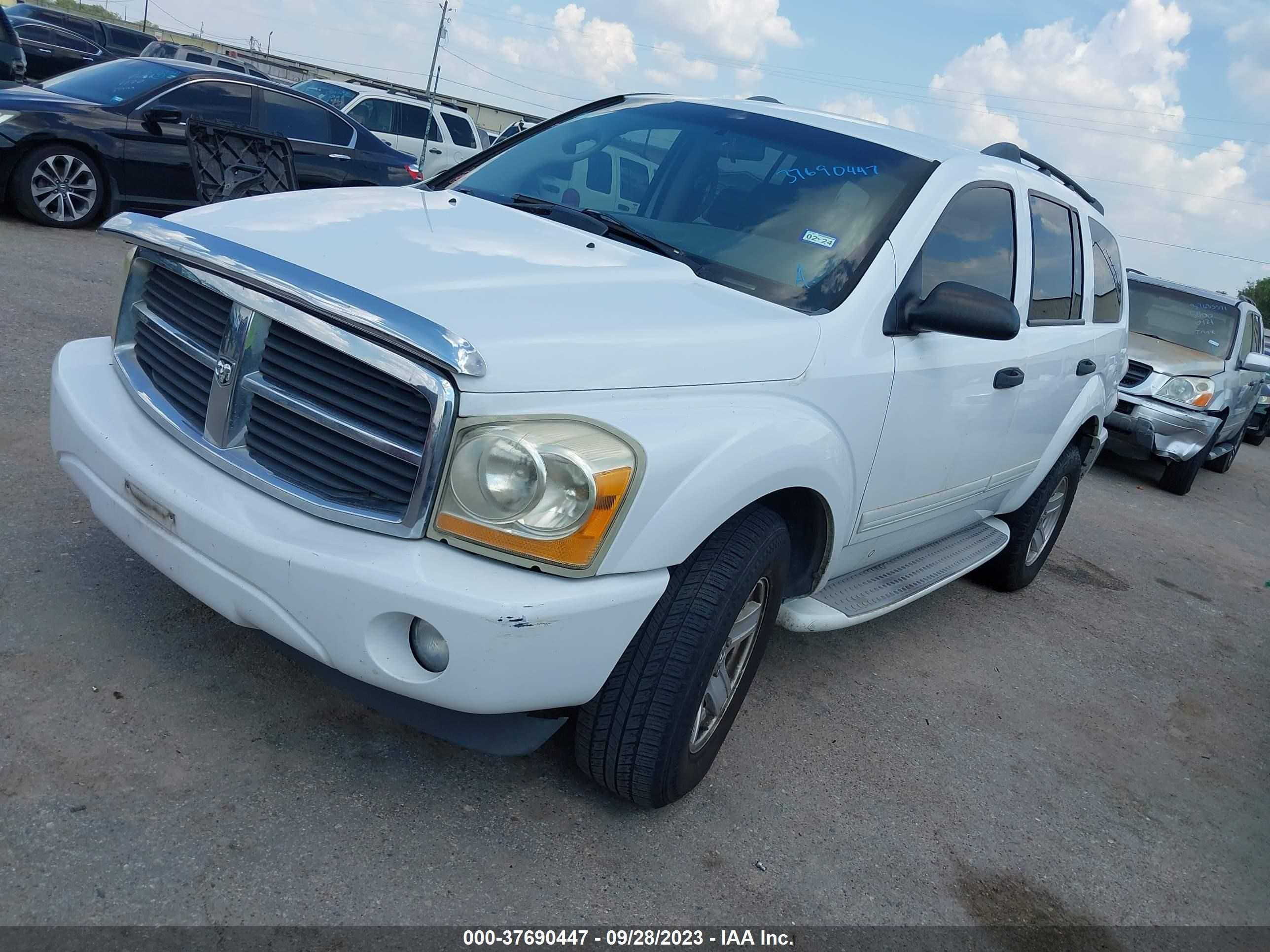 Photo 1 VIN: 1D4HD48N95F528979 - DODGE DURANGO 