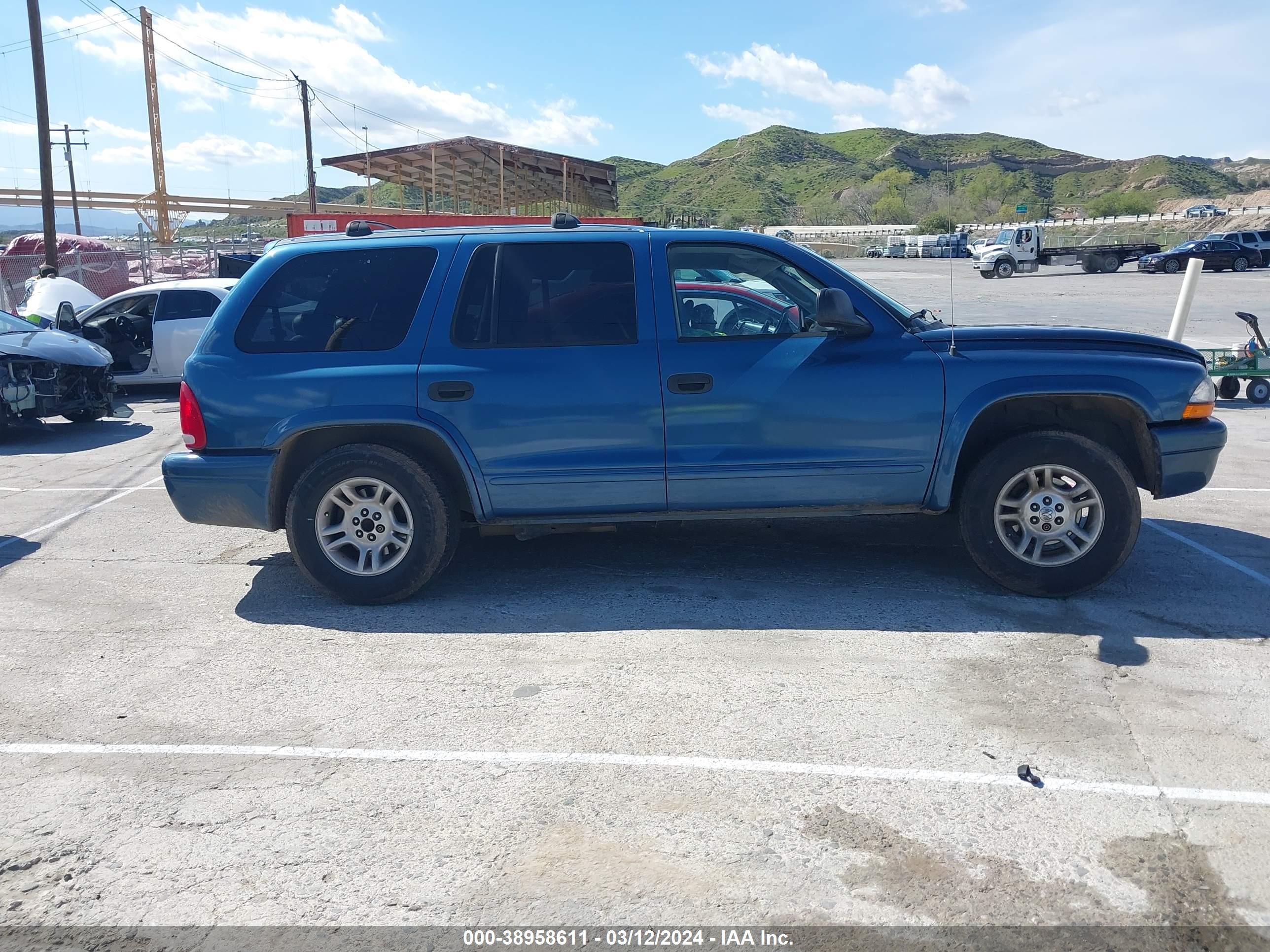 Photo 12 VIN: 1D4HR48N13F602443 - DODGE DURANGO 