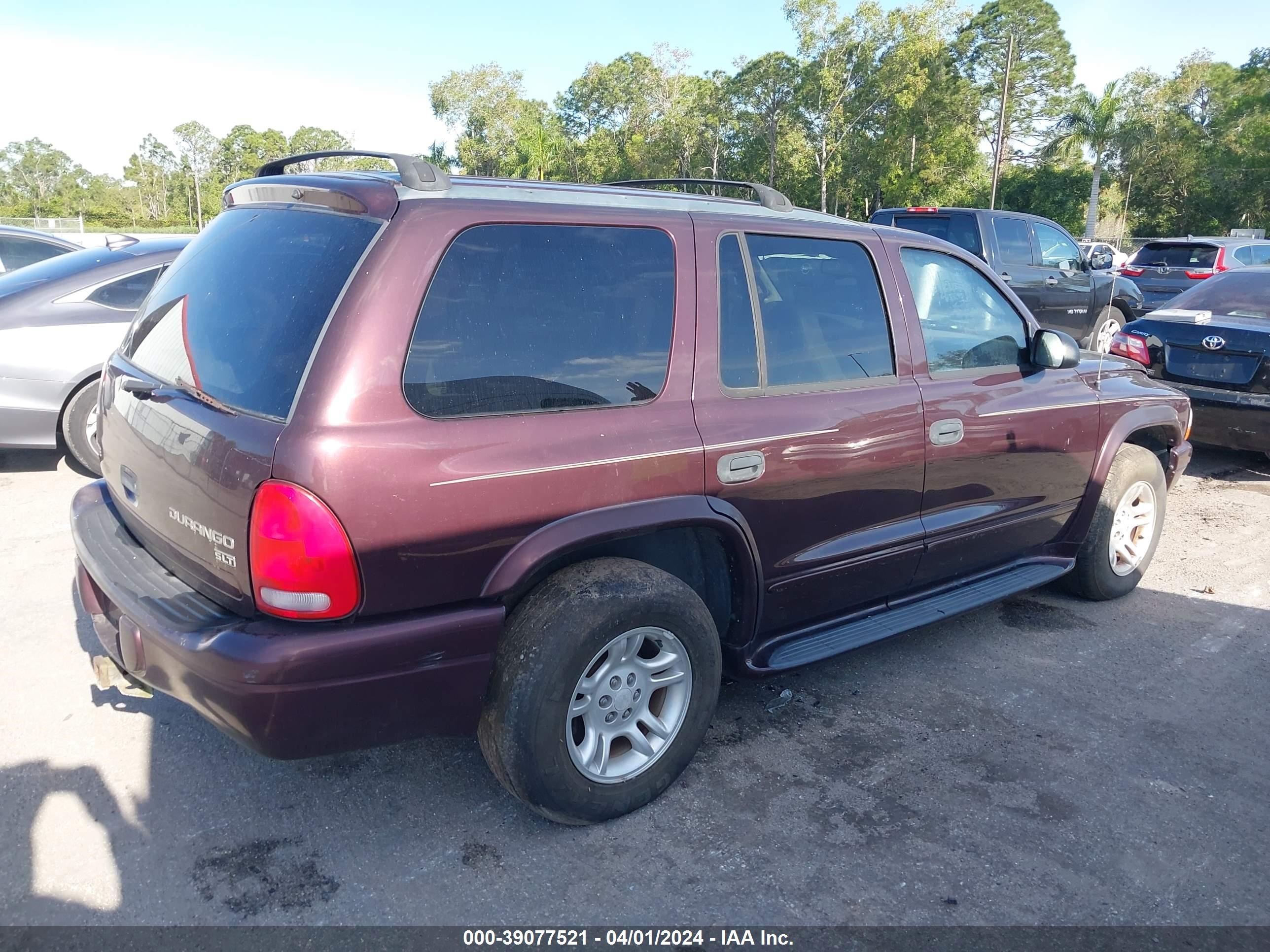 Photo 3 VIN: 1D4HR58N33F606421 - DODGE DURANGO 