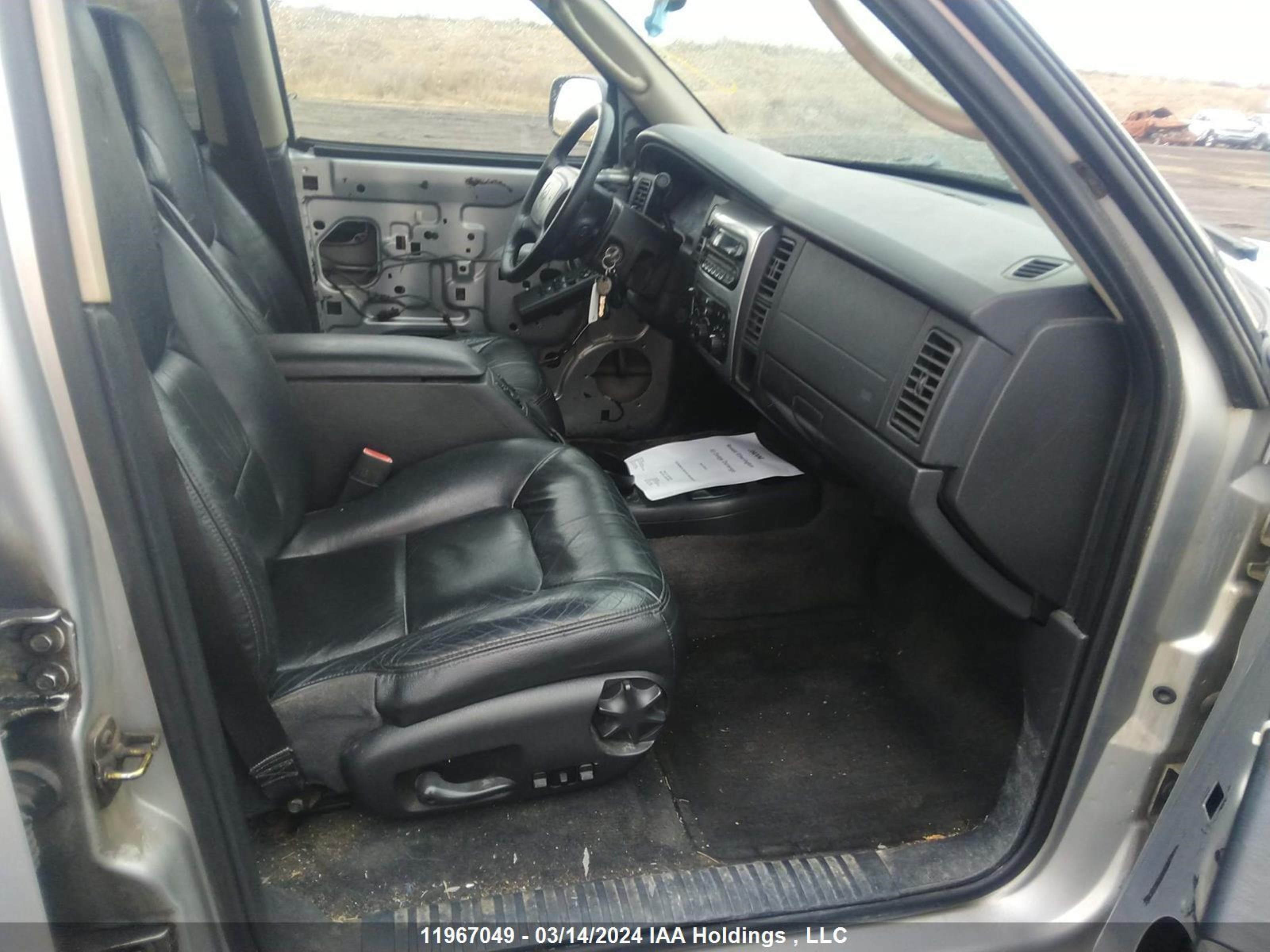 Photo 4 VIN: 1D4HS58N83F615717 - DODGE DURANGO 