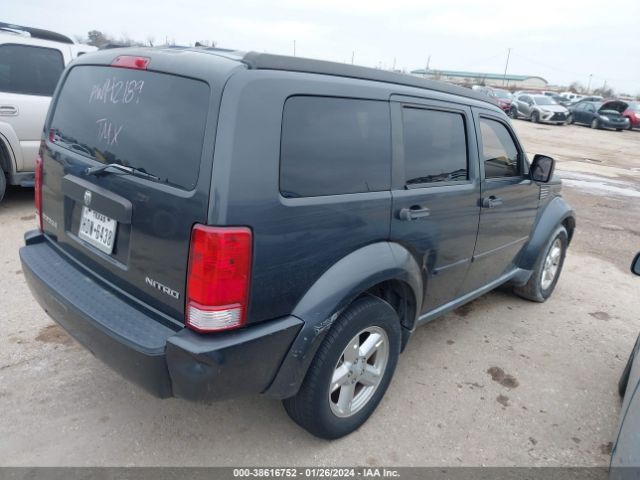 Photo 3 VIN: 1D4PT2GK5AW142189 - DODGE NITRO 