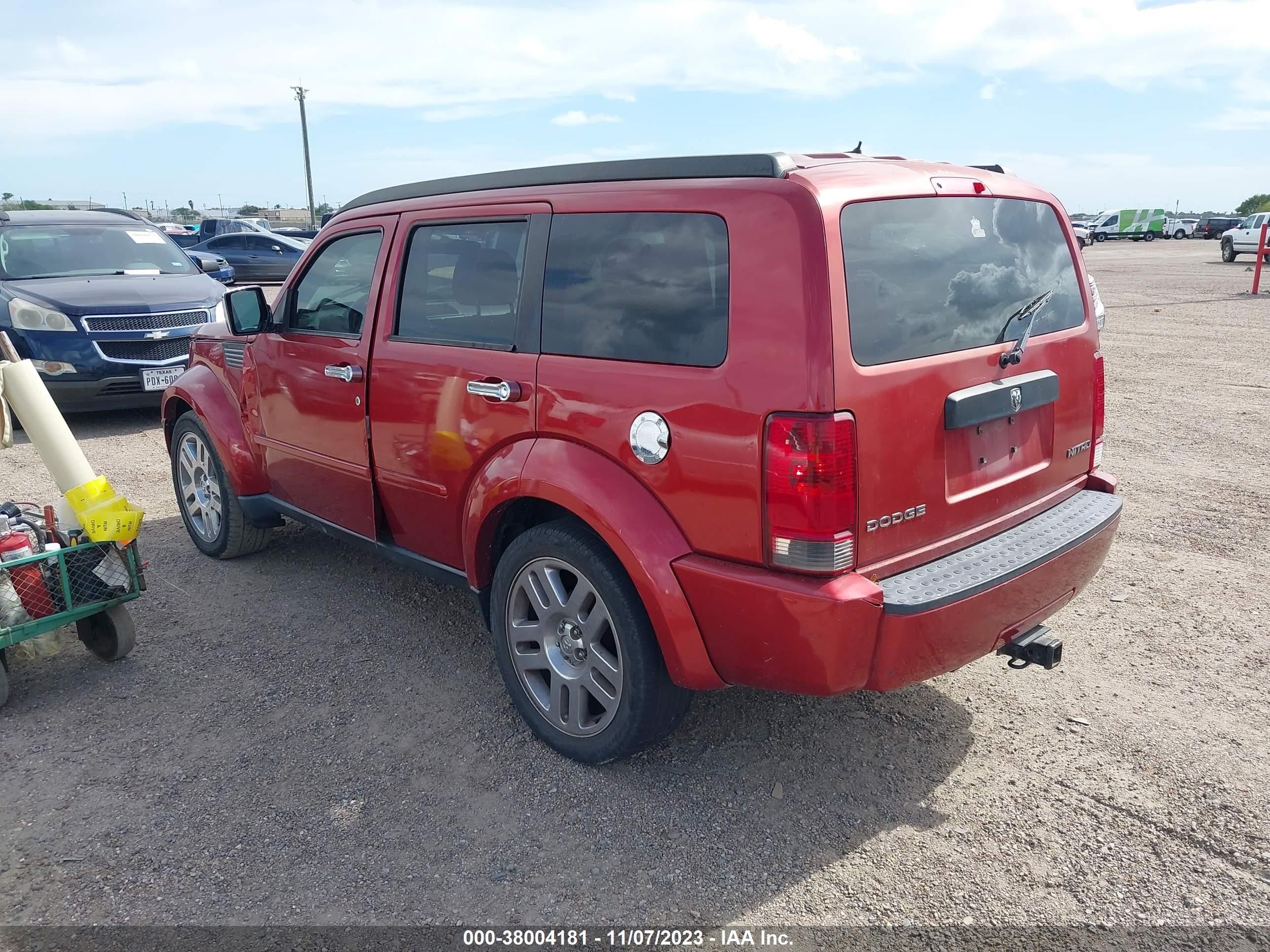 Photo 2 VIN: 1D4PT4GKXAW173613 - DODGE NITRO 