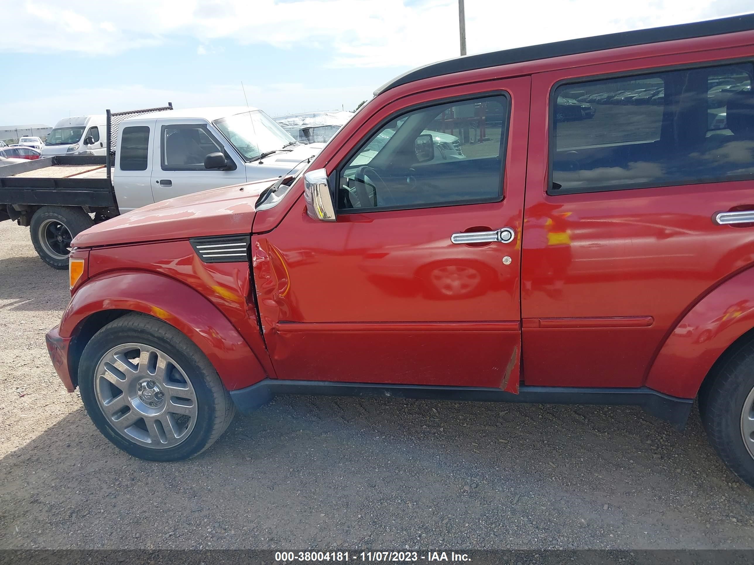 Photo 5 VIN: 1D4PT4GKXAW173613 - DODGE NITRO 