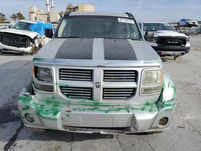 Photo 4 VIN: 1D4PT4GX7BW528878 - DODGE NITRO 