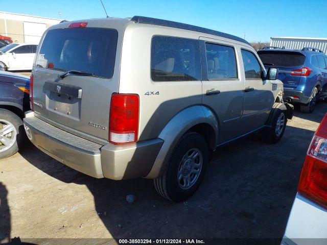 Photo 3 VIN: 1D4PU2GK5AW105611 - DODGE NITRO 