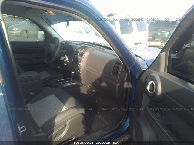 Photo 4 VIN: 1D4PU2GK5AW127253 - DODGE NITRO 