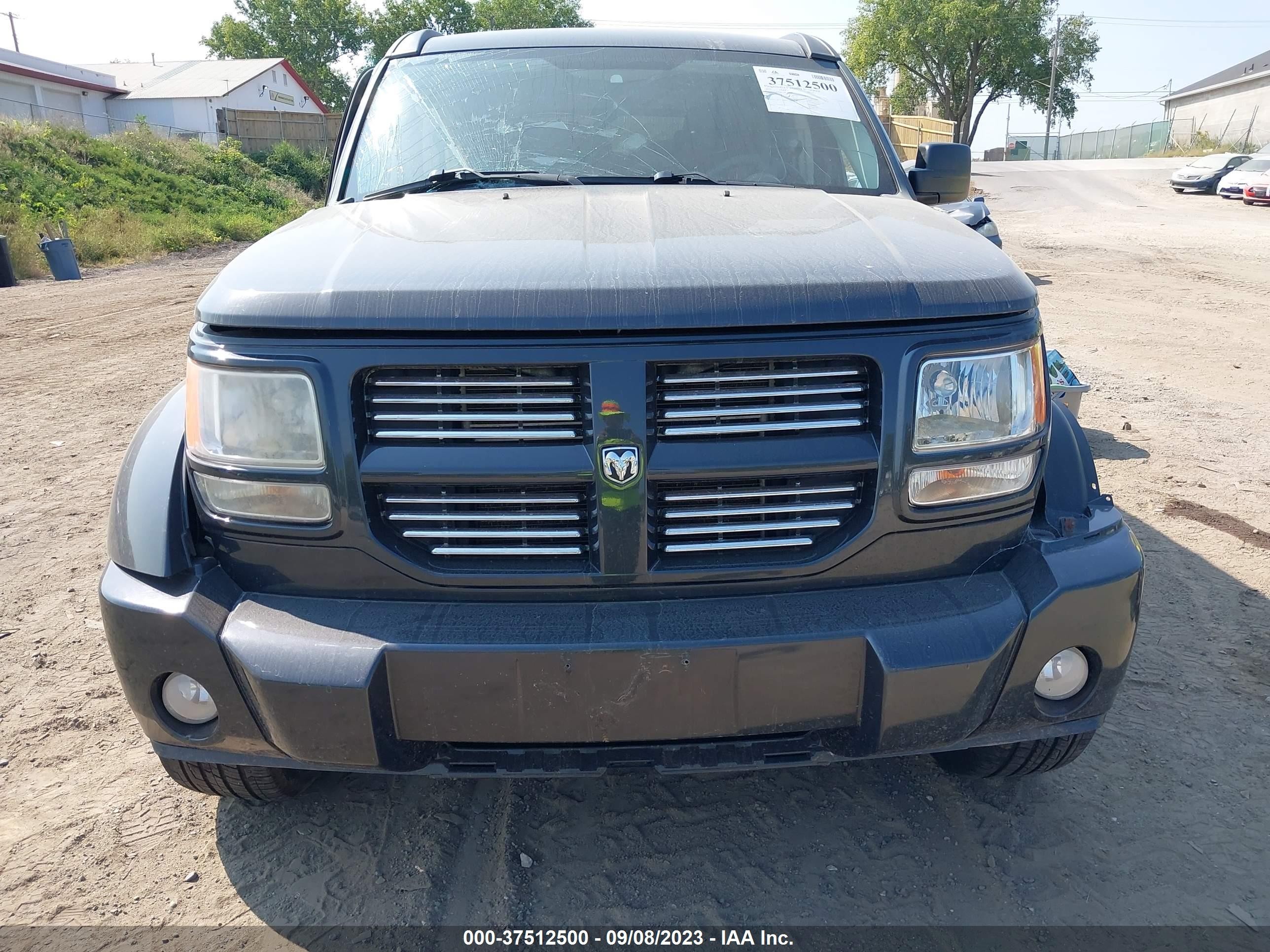 Photo 10 VIN: 1D4PU4GK7AW174988 - DODGE NITRO 