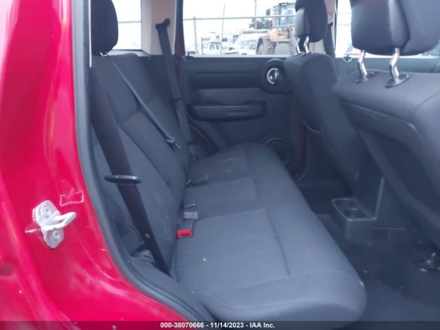 Photo 7 VIN: 1D4PU4GKXBW606037 - DODGE NITRO 