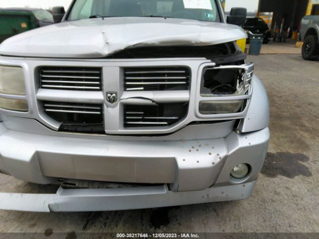 Photo 5 VIN: 1D4PU5GK4AW138679 - DODGE NITRO 