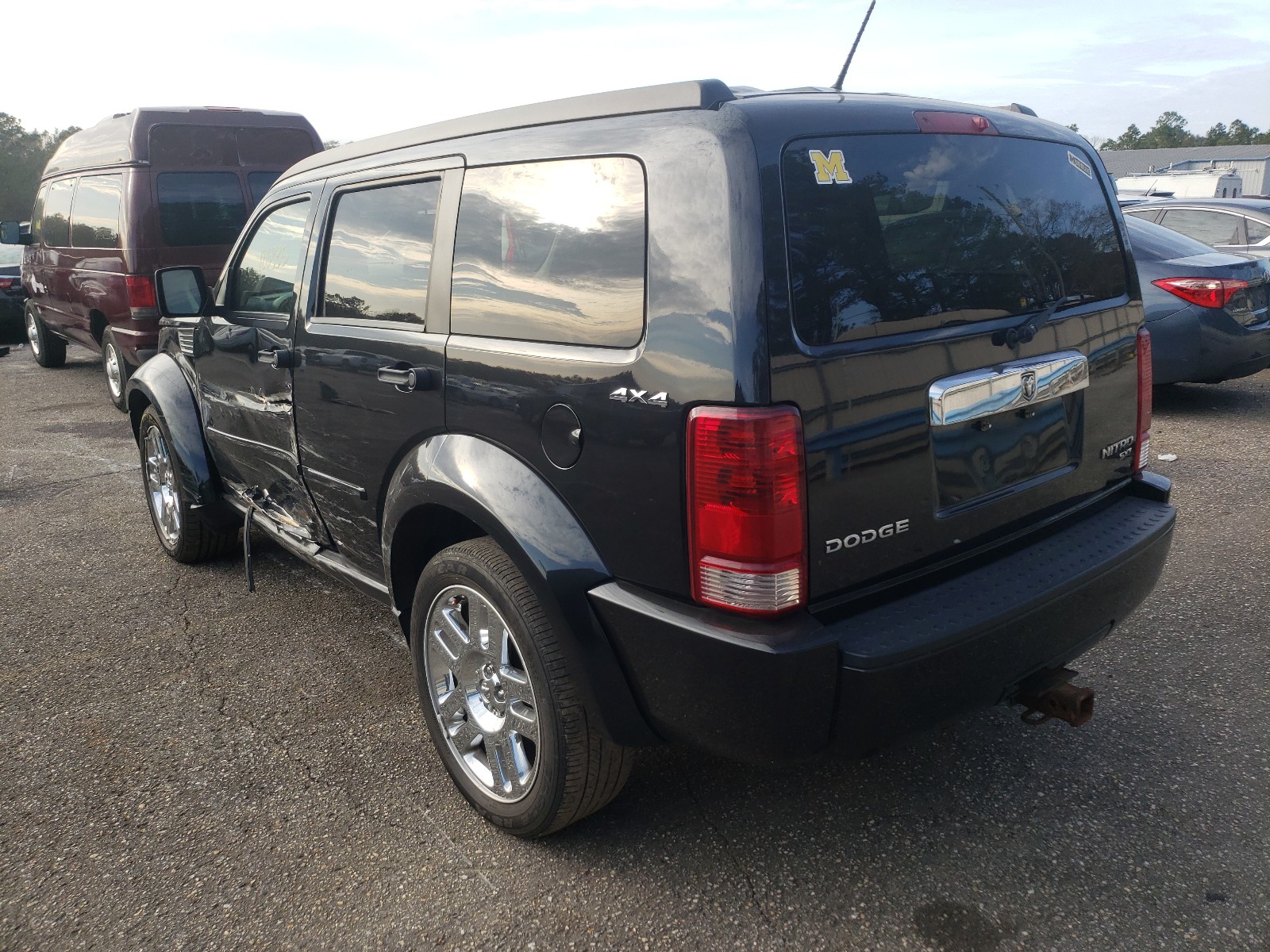 Photo 2 VIN: 1D4PU5GKXAW134698 - DODGE NITRO SXT 