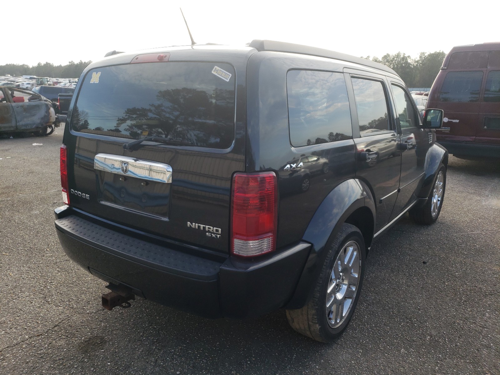 Photo 3 VIN: 1D4PU5GKXAW134698 - DODGE NITRO SXT 