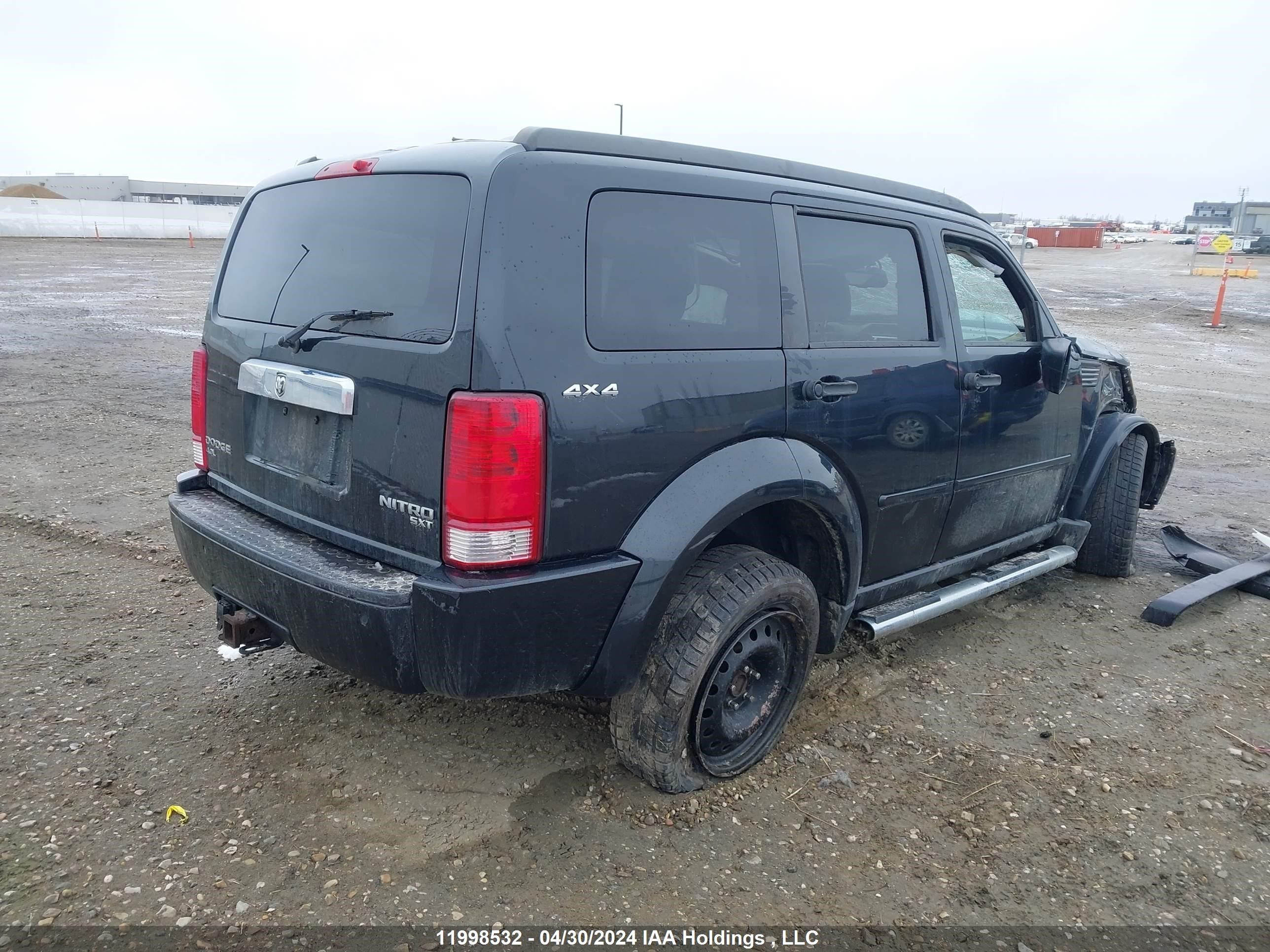 Photo 3 VIN: 1D4PU5GX7AW112489 - DODGE NITRO 