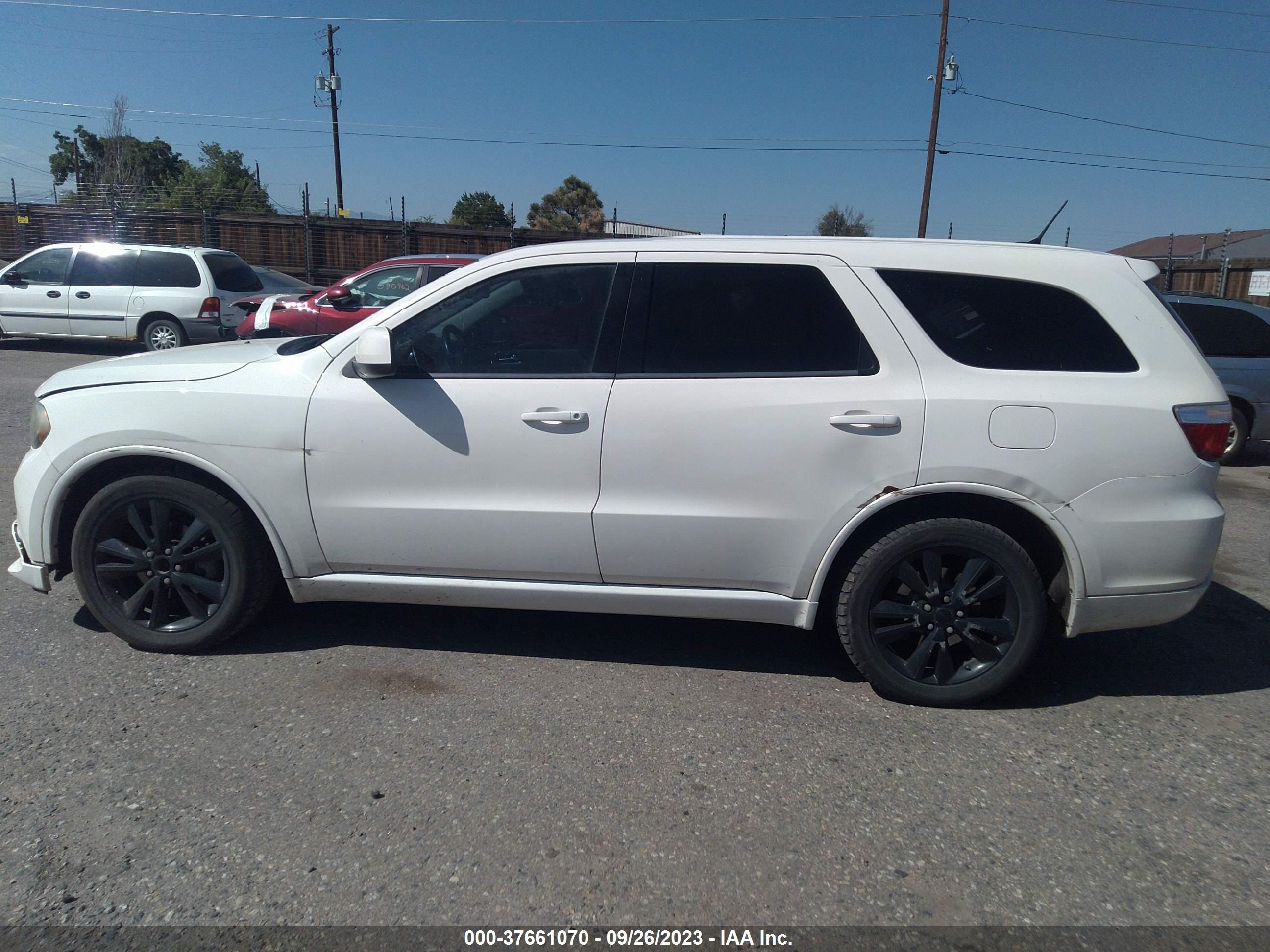 Photo 13 VIN: 1D4RE3GG4BC687436 - DODGE DURANGO 