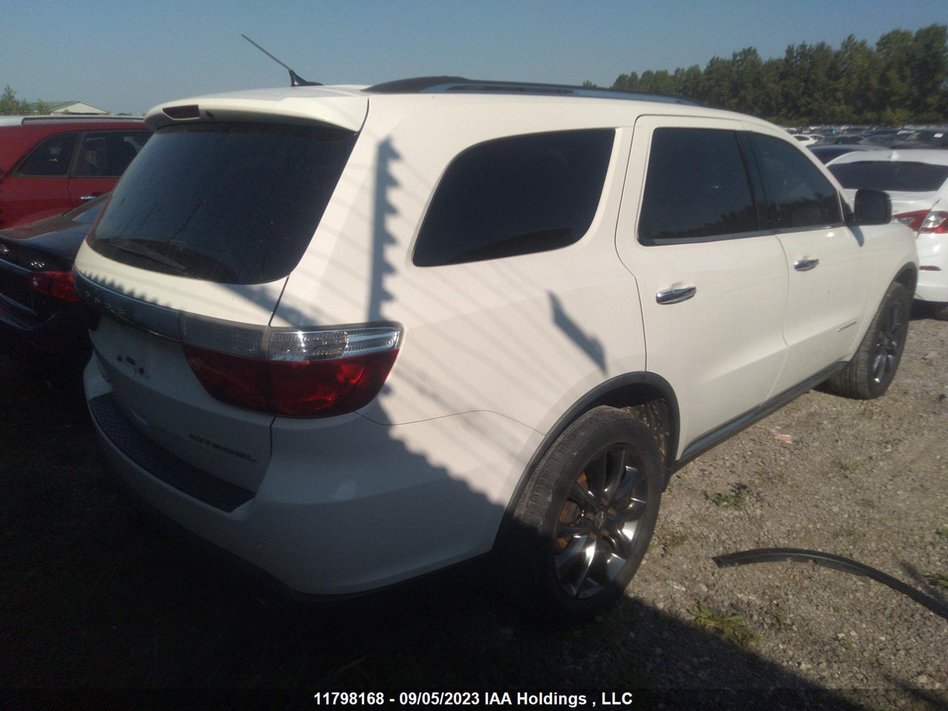 Photo 3 VIN: 1D4SE5GT3BC712322 - DODGE DURANGO 