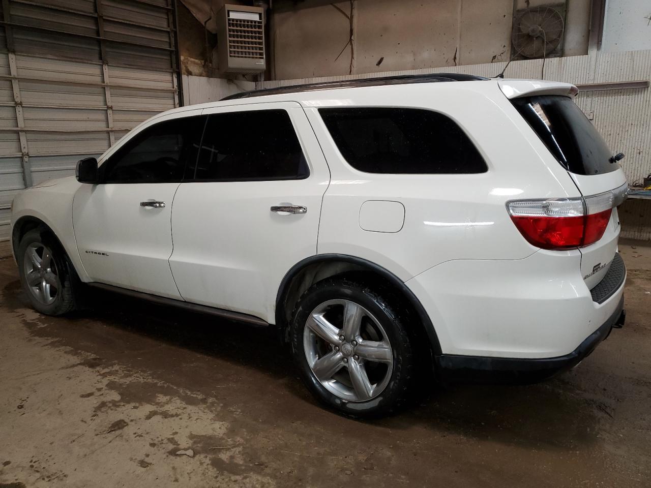 Photo 1 VIN: 1D4SE5GT4BC682490 - DODGE DURANGO 