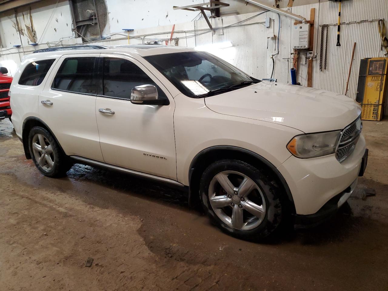 Photo 3 VIN: 1D4SE5GT4BC682490 - DODGE DURANGO 