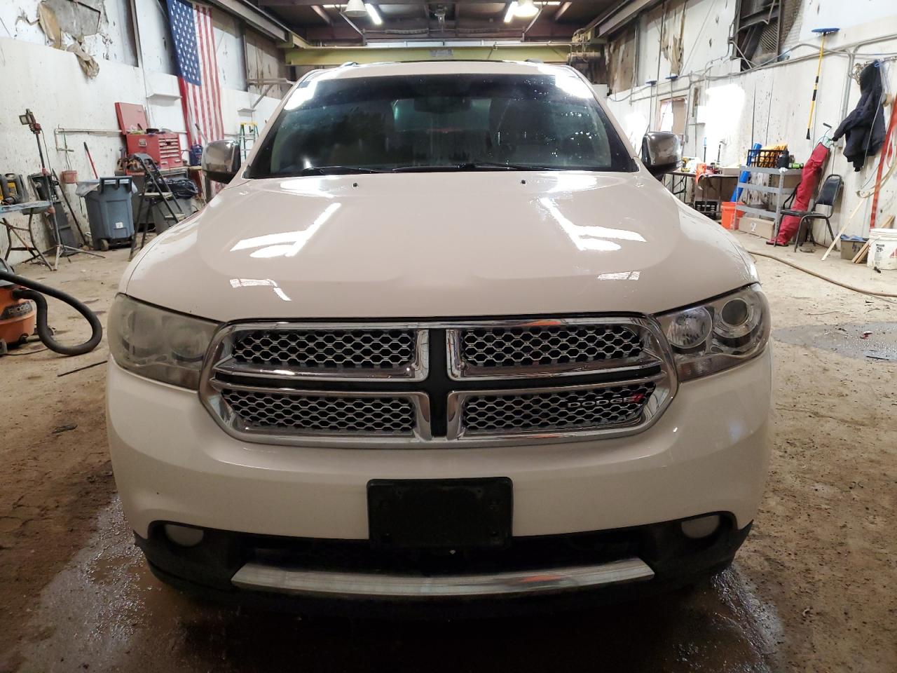 Photo 4 VIN: 1D4SE5GT4BC682490 - DODGE DURANGO 