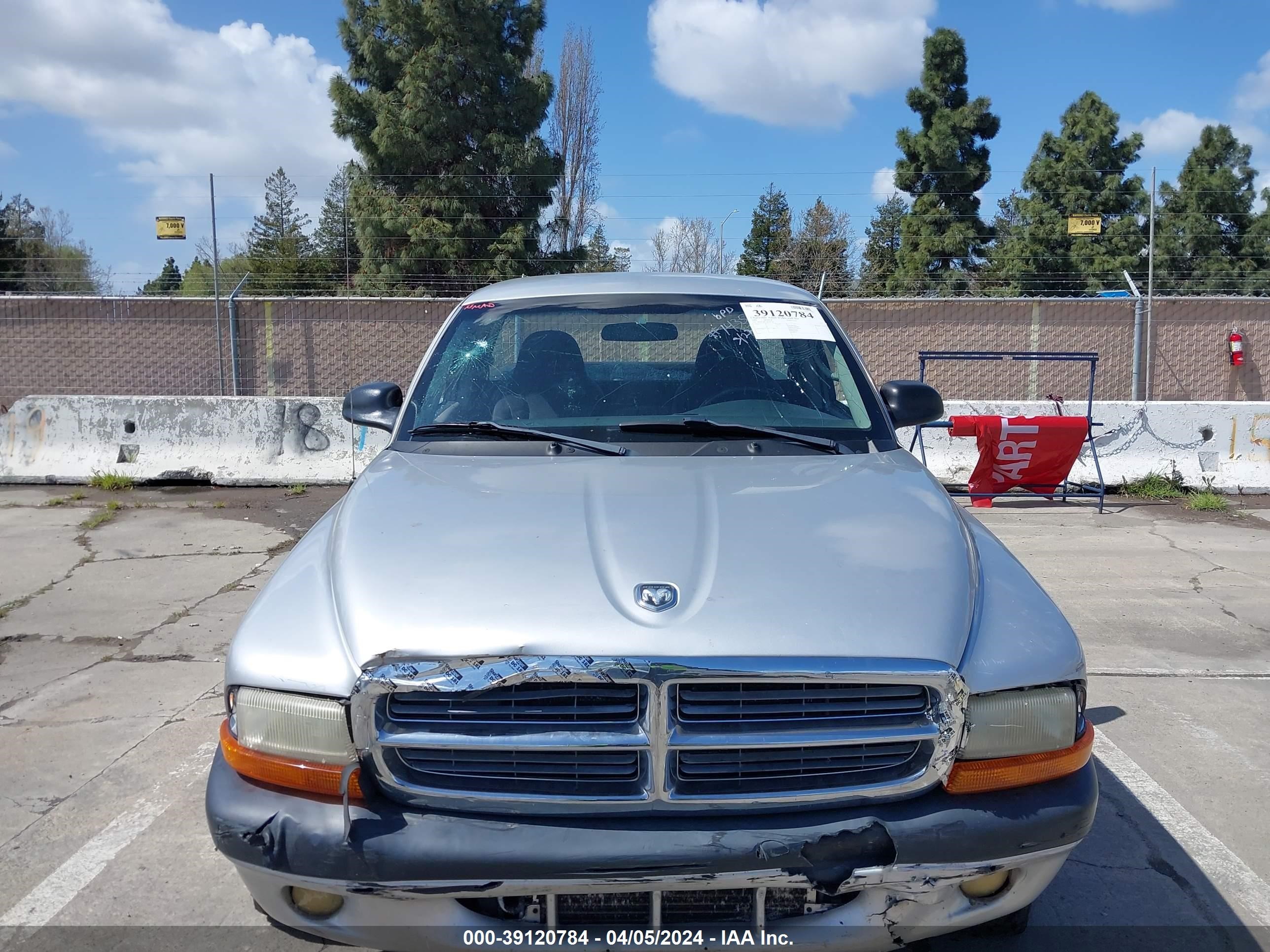 Photo 5 VIN: 1D7FL36K74S639729 - DODGE DAKOTA 