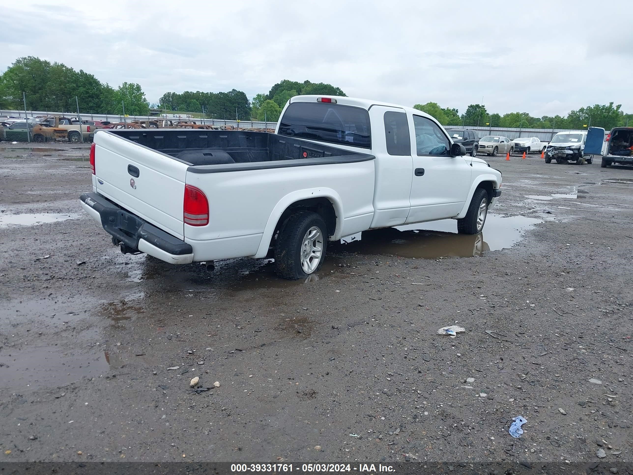 Photo 3 VIN: 1D7GL32K24S695376 - DODGE DAKOTA 