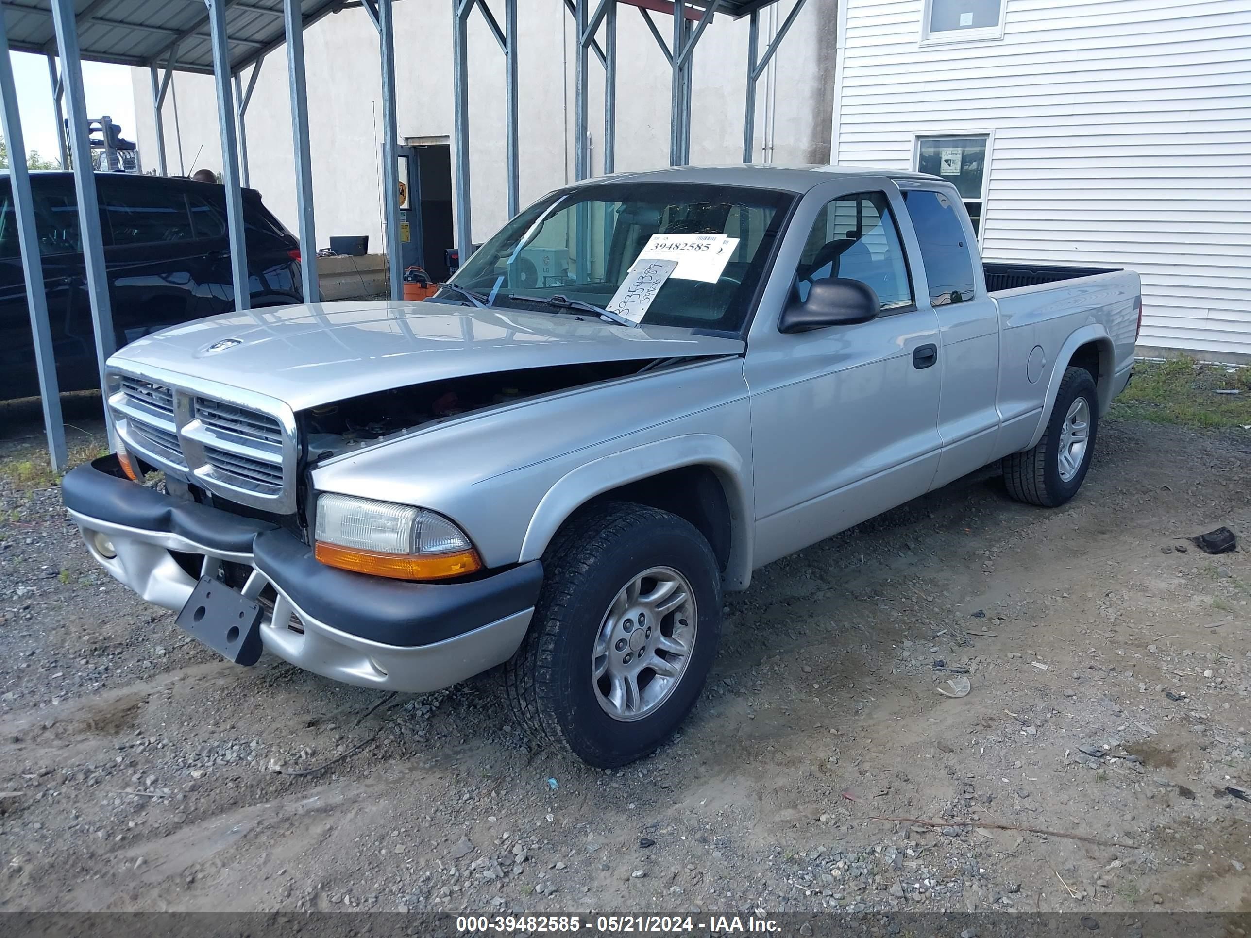 Photo 2 VIN: 1D7GL32K84S704081 - DODGE DAKOTA 