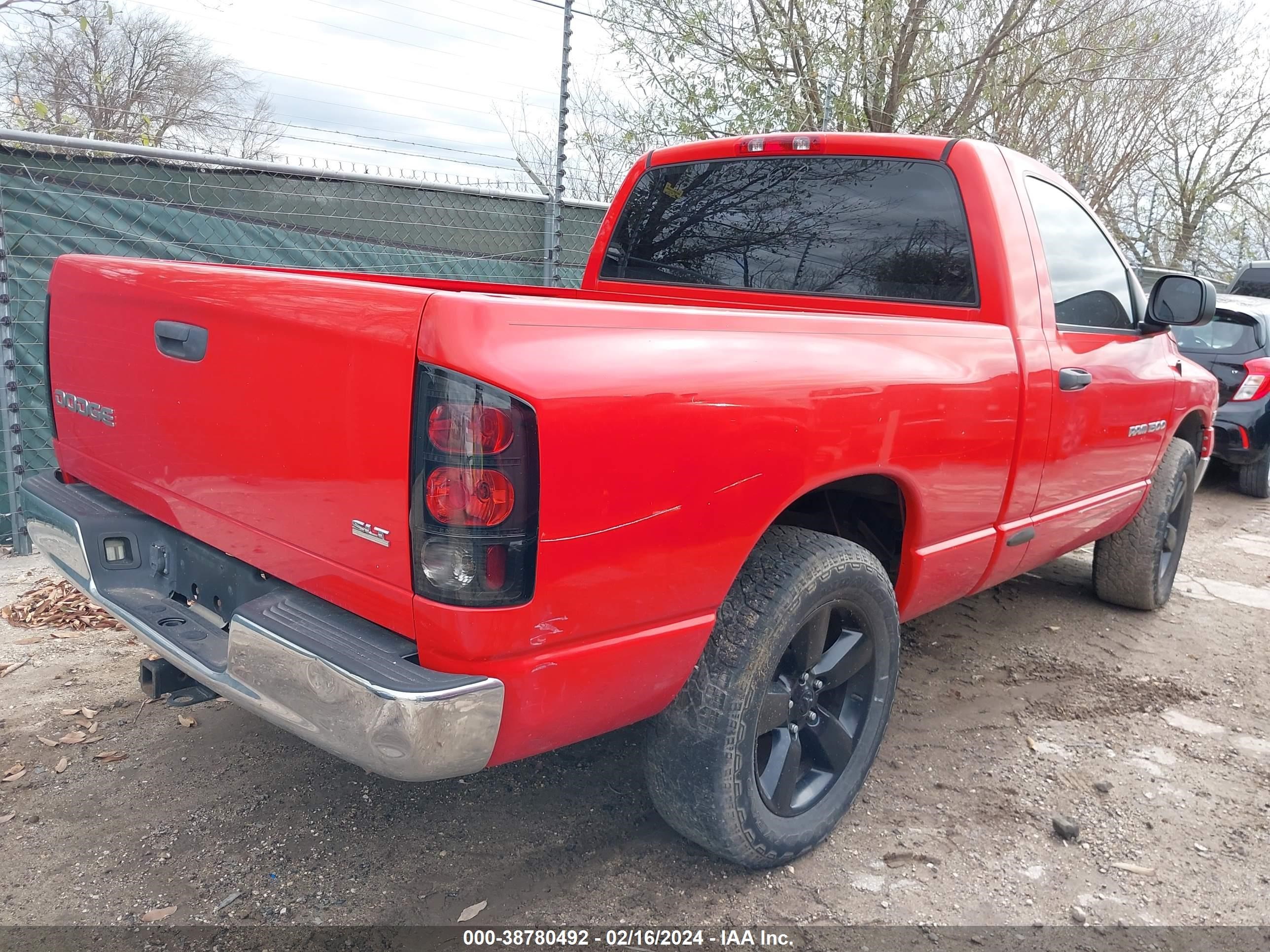 Photo 3 VIN: 1D7HA16D43J638126 - DODGE RAM 